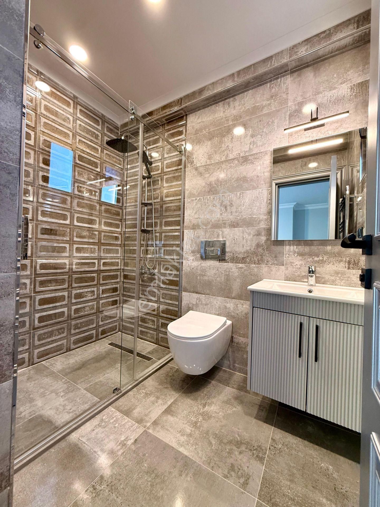 Konut Ve Ticari'den Göztepe'de İçi Yenilenmiş Net 145 M2 Satılık 4+1 Daire - Görsel 20