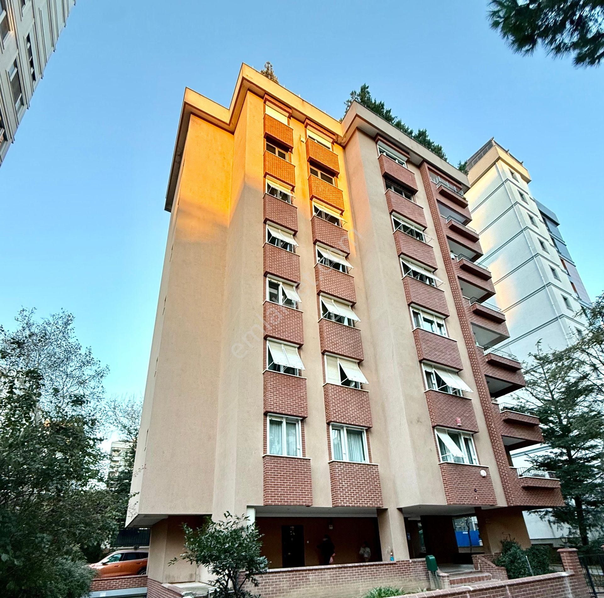 Konut Ve Ticari'den Göztepe'de İçi Yenilenmiş Net 145 M2 Satılık 4+1 Daire - Görsel 7