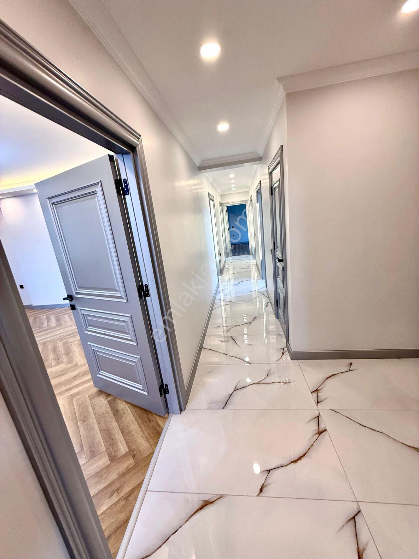 Konut Ve Ticari'den Göztepe'de İçi Yenilenmiş Net 145 M2 Satılık 4+1 Daire - Görsel 6