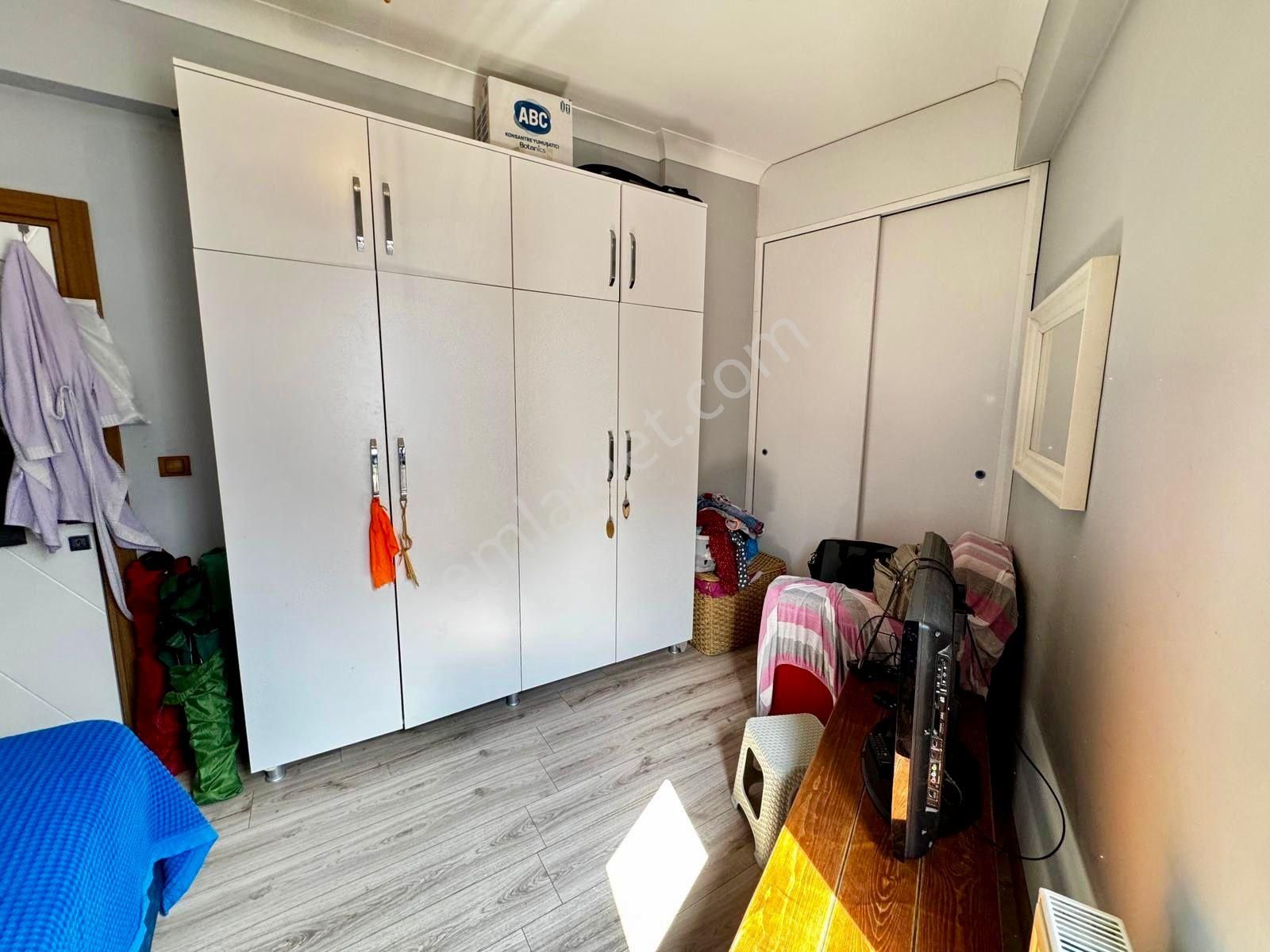 Akçay Sezgin Emlak'tan Merkezde Doğalgazlı 3 Yaşında Satılık 1+1 - Görsel 27