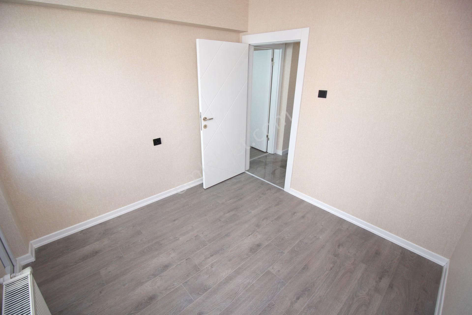 Emre Emlaktan Süvari Mahallesinde Full+full Yapılı Masrafsız **boş** Satılık 3+1 Daire - Görsel 11