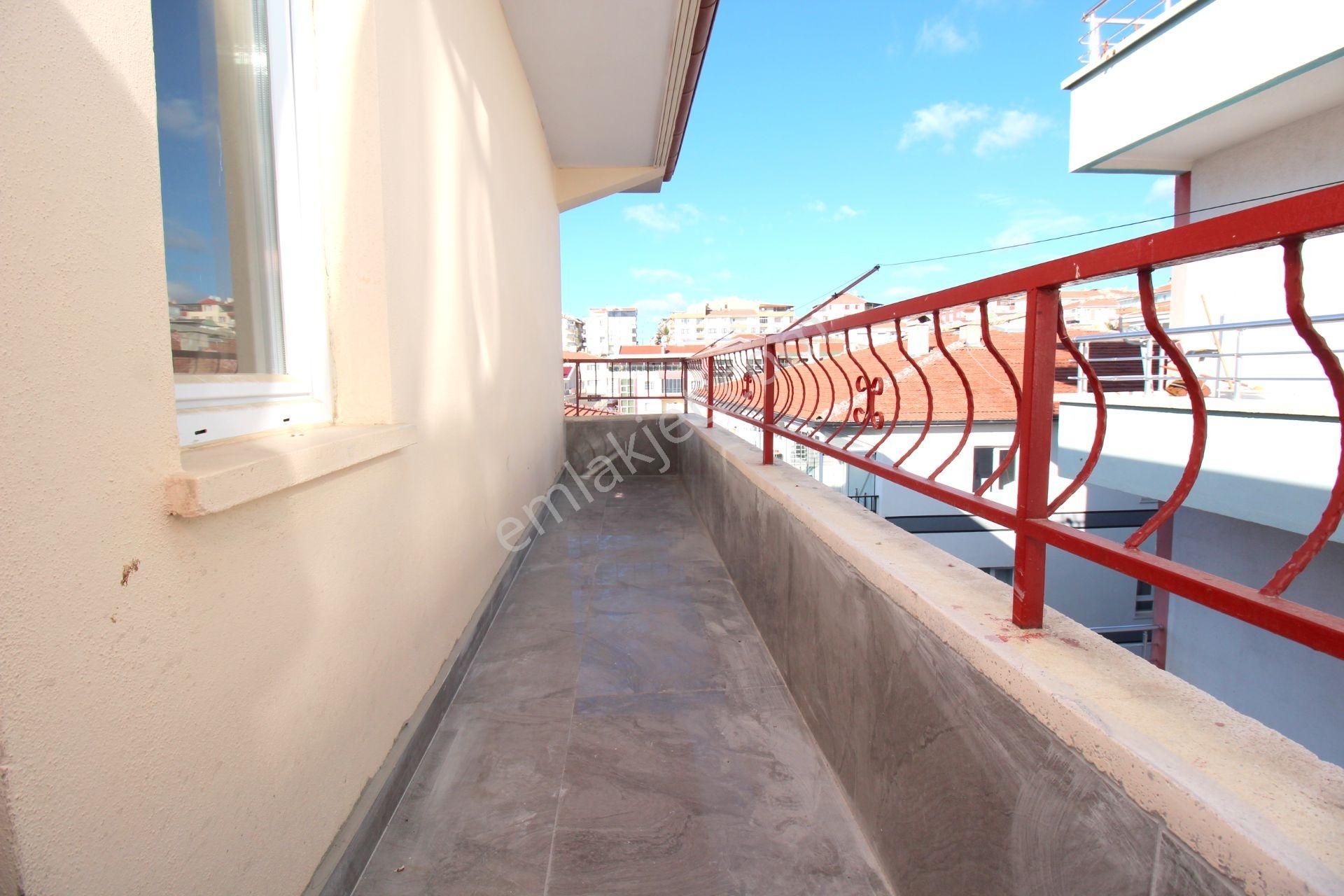 Emre Emlaktan Süvari Mahallesinde Full+full Yapılı Masrafsız **boş** Satılık 3+1 Daire - Görsel 12