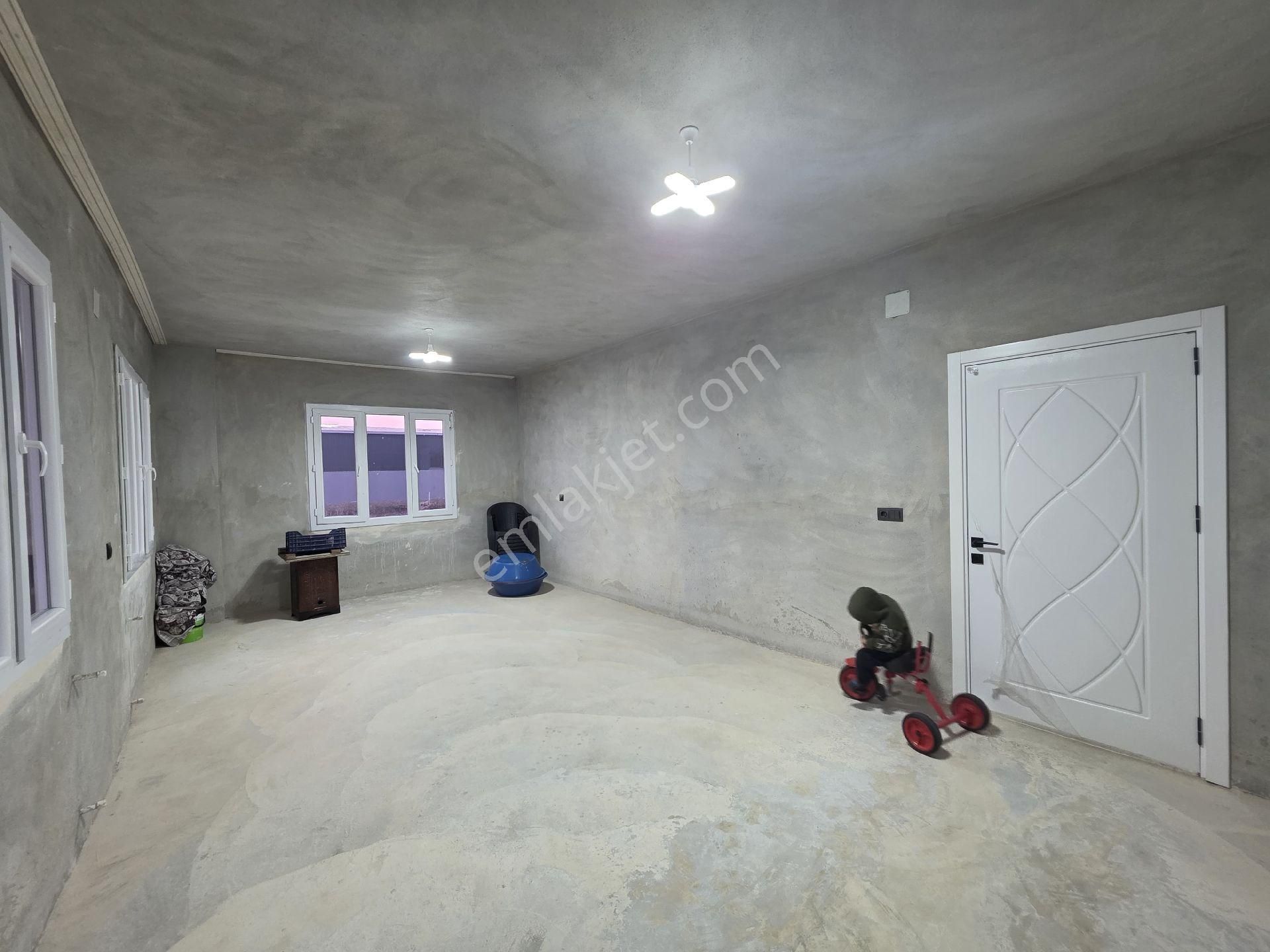 Güzelevler Mahallesi'nde 1 Katlı Müstakil Ev Yeni Yapı - Görsel 8