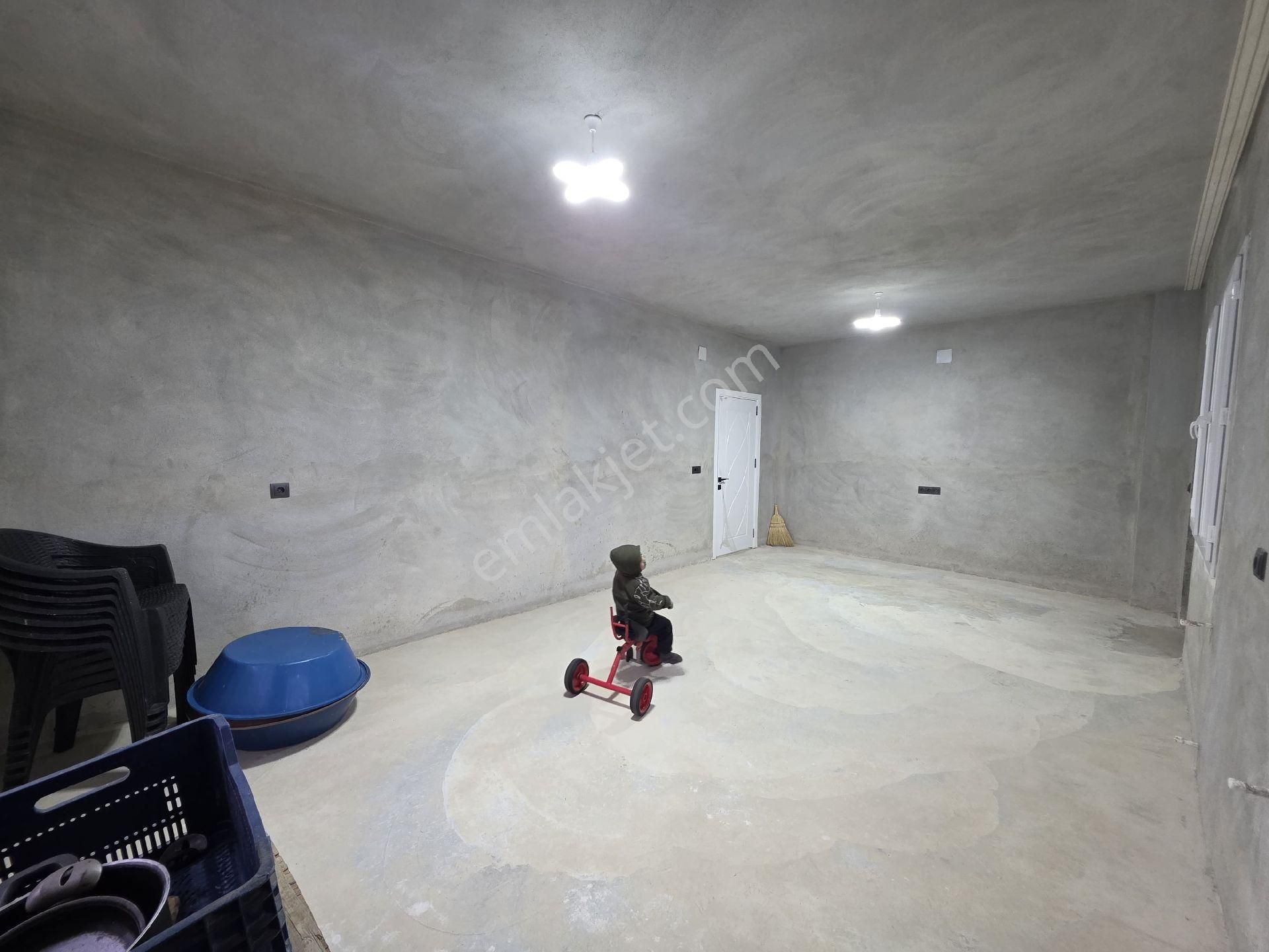 Güzelevler Mahallesi'nde 1 Katlı Müstakil Ev Yeni Yapı - Görsel 7