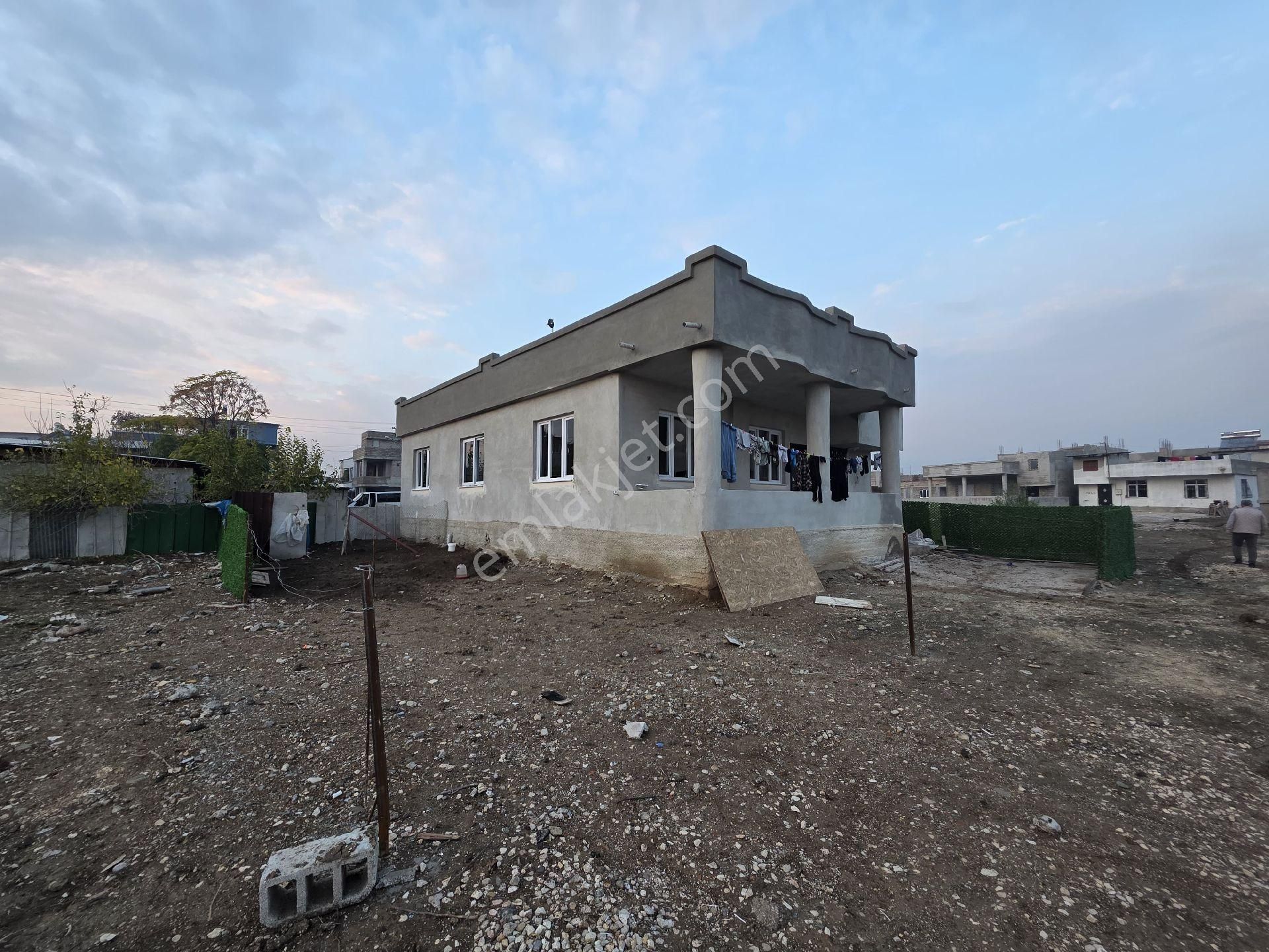 Güzelevler Mahallesi'nde 1 Katlı Müstakil Ev Yeni Yapı - Görsel 13