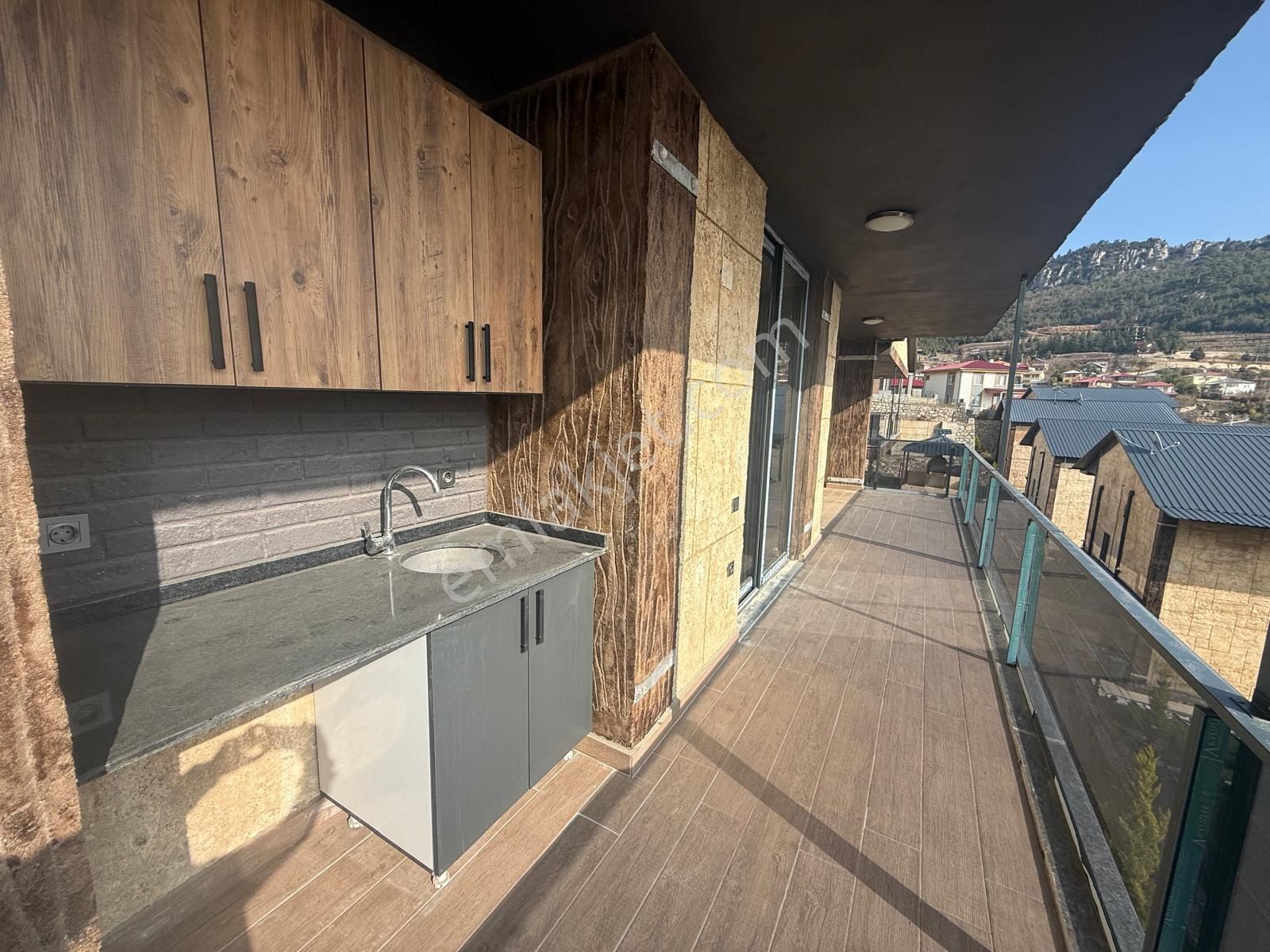 Remax Toros'tan Fındıkpınarı'nda Özel Mimari Taş Yapım 4+1 Villa - Görsel 13