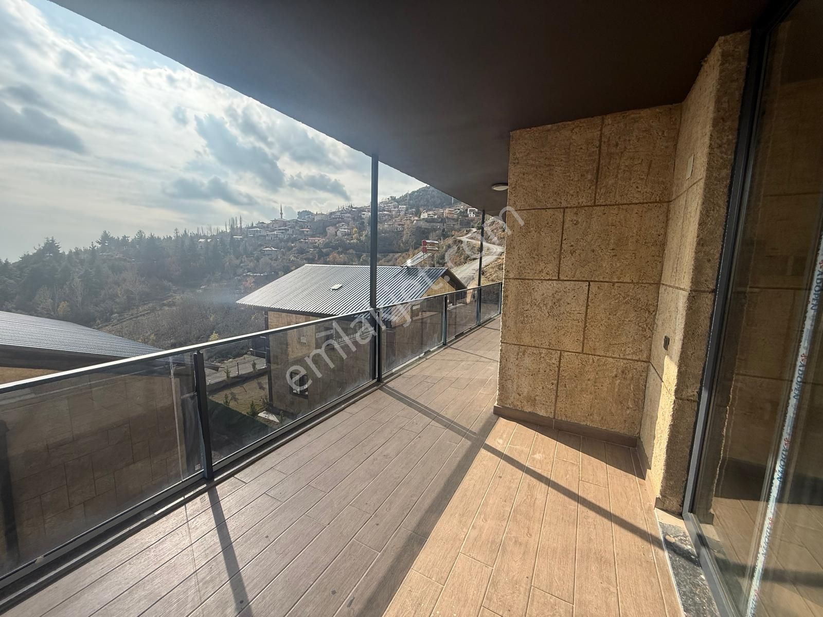 Remax Toros'tan Fındıkpınarı'nda Özel Mimari Taş Yapım 4+1 Villa - Görsel 15