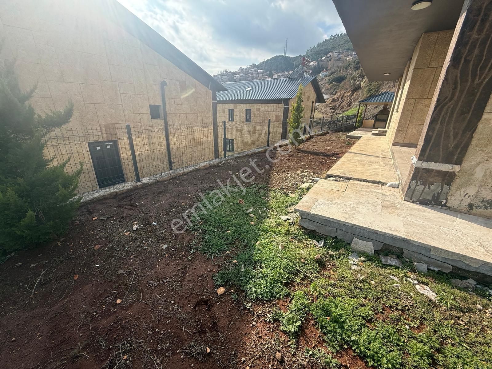 Remax Toros'tan Fındıkpınarı'nda Özel Mimari Taş Yapım 4+1 Villa - Görsel 21