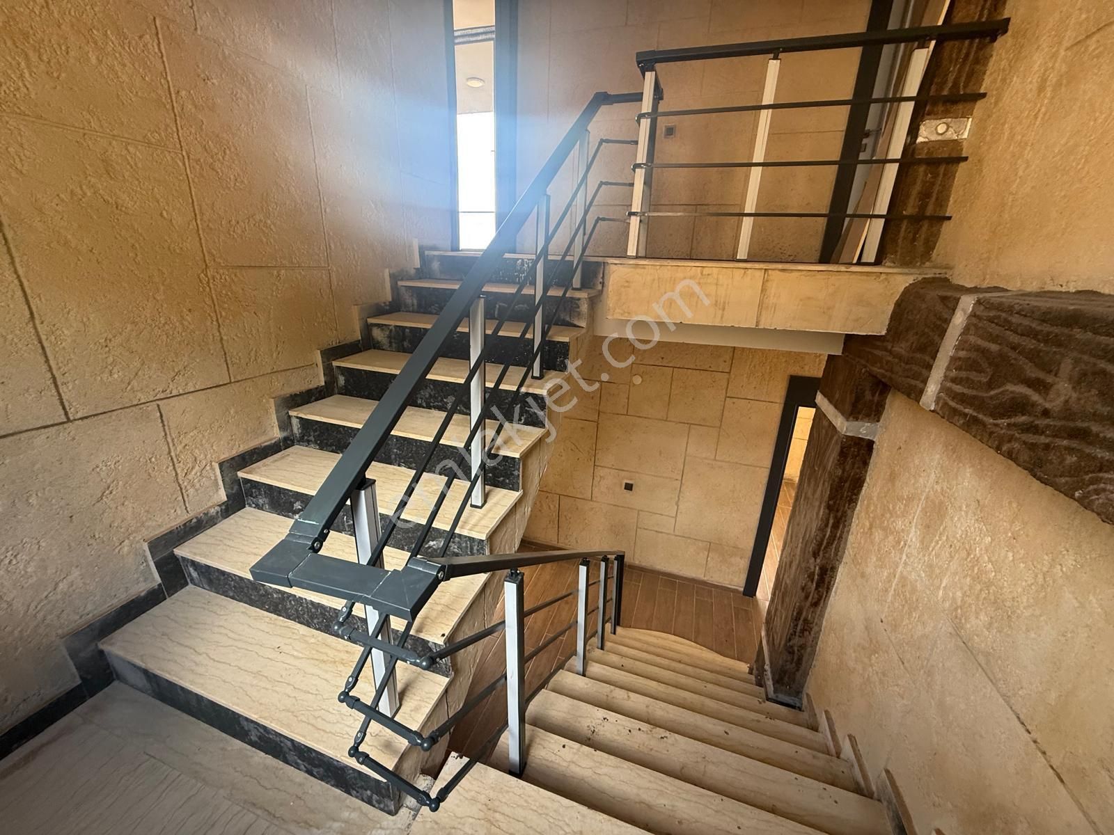 Remax Toros'tan Fındıkpınarı'nda Özel Mimari Taş Yapım 4+1 Villa - Görsel 11