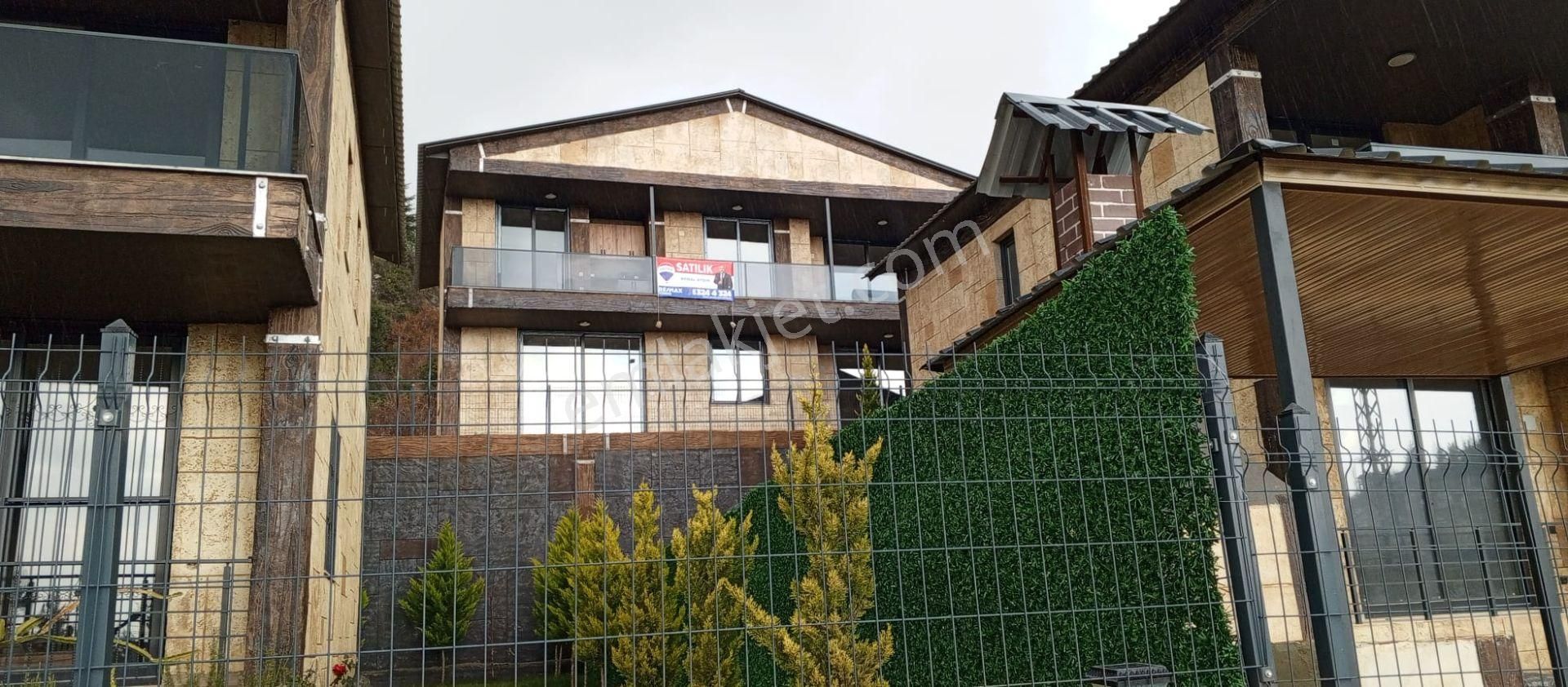 Remax Toros'tan Fındıkpınarı'nda Özel Mimari Taş Yapım 4+1 Villa - Görsel 28