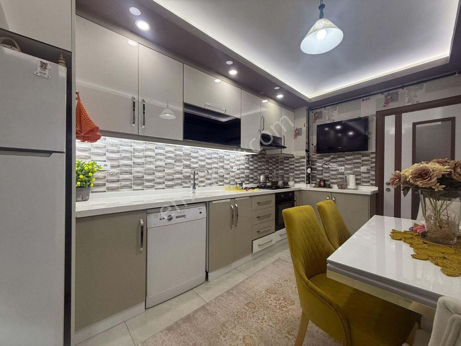 Vadikent Yanı & Yozgat Bulvarı Paraleli Caddede 2-banyolu 3+1 - Görsel 5