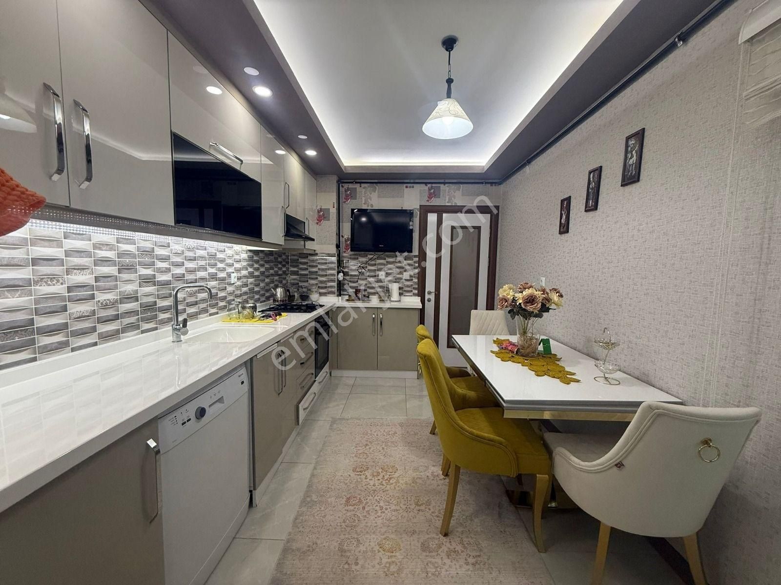 Vadikent Yanı & Yozgat Bulvarı Paraleli Caddede 2-banyolu 3+1 - Görsel 2