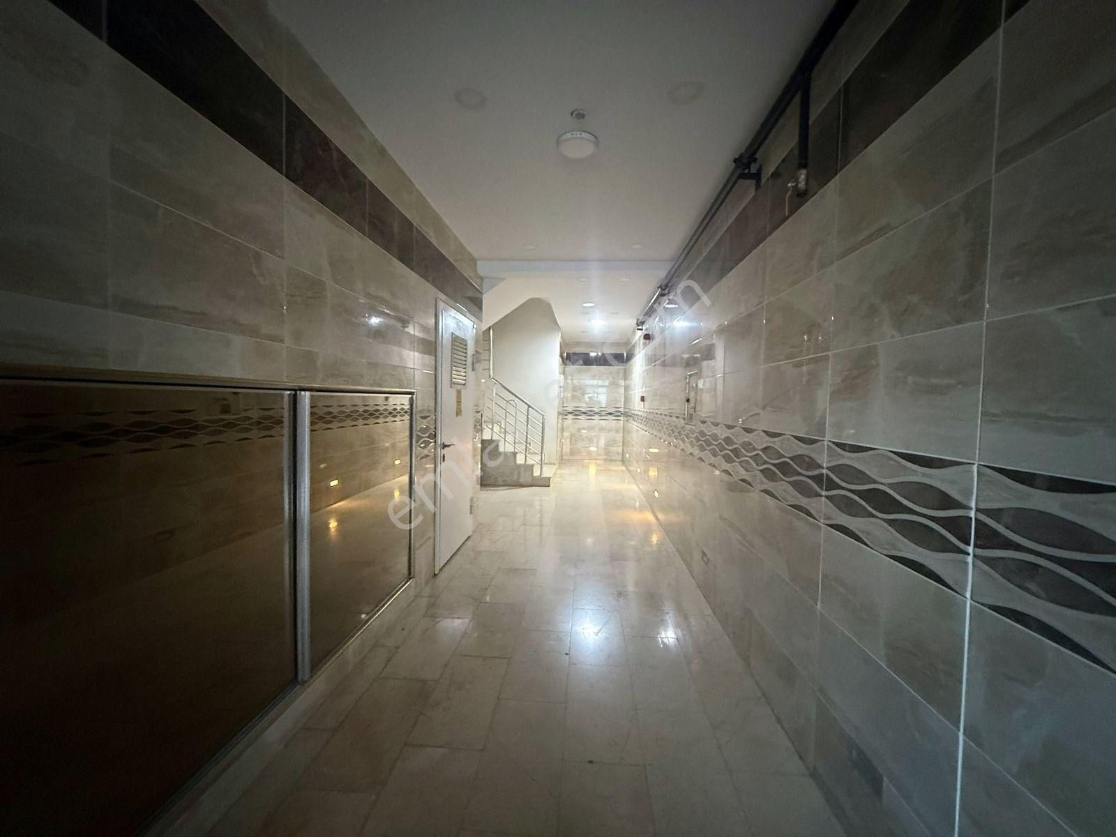 Vadikent Yanı & Yozgat Bulvarı Paraleli Caddede 2-banyolu 3+1 - Görsel 31