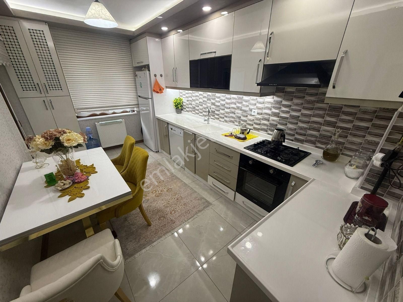 Vadikent Yanı & Yozgat Bulvarı Paraleli Caddede 2-banyolu 3+1 - Görsel 3