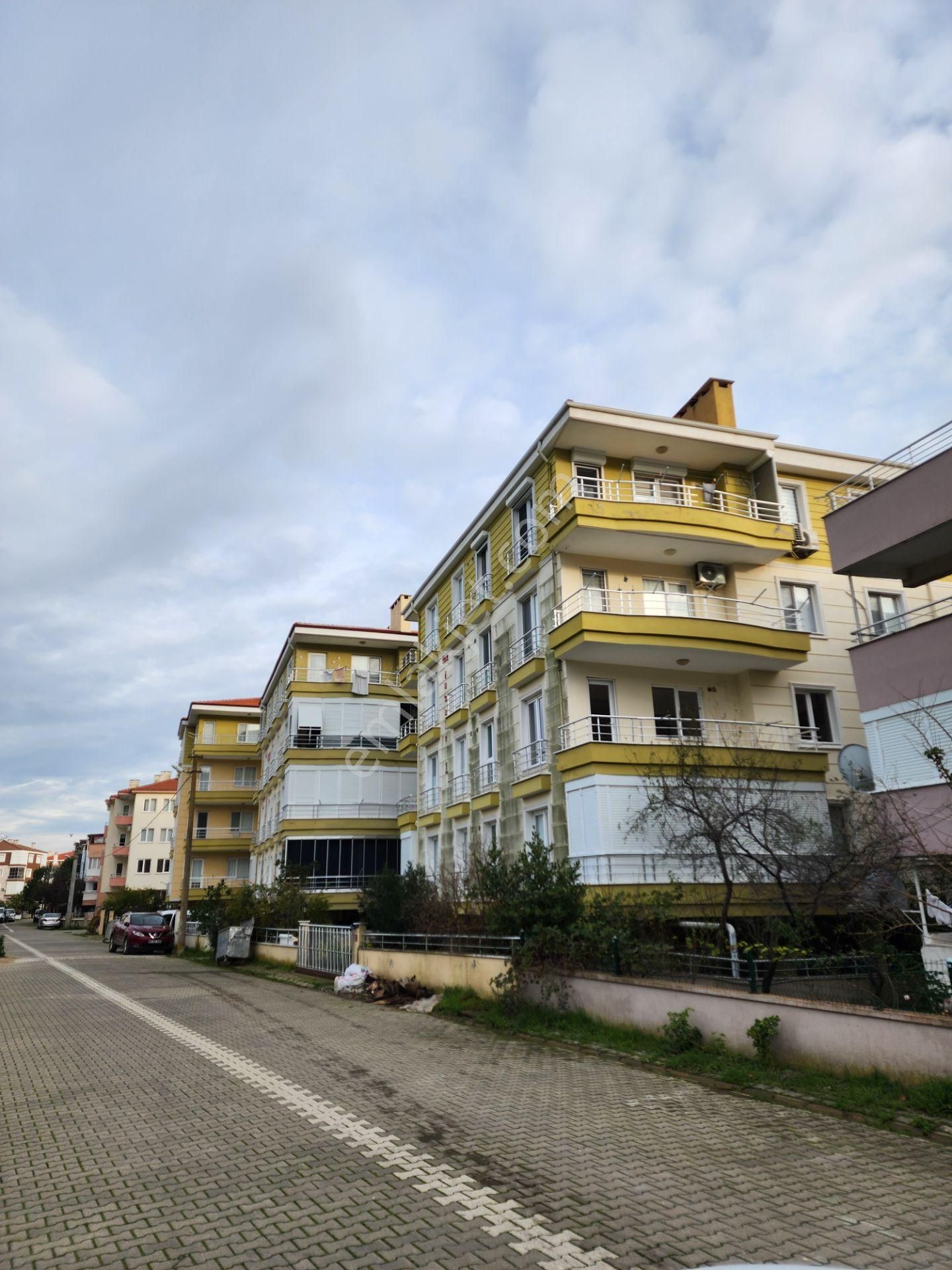 Ayvalık Sarımsaklı Da Kapalı Otoparklı Satılık Geniş 2+1 Daire - Görsel 7