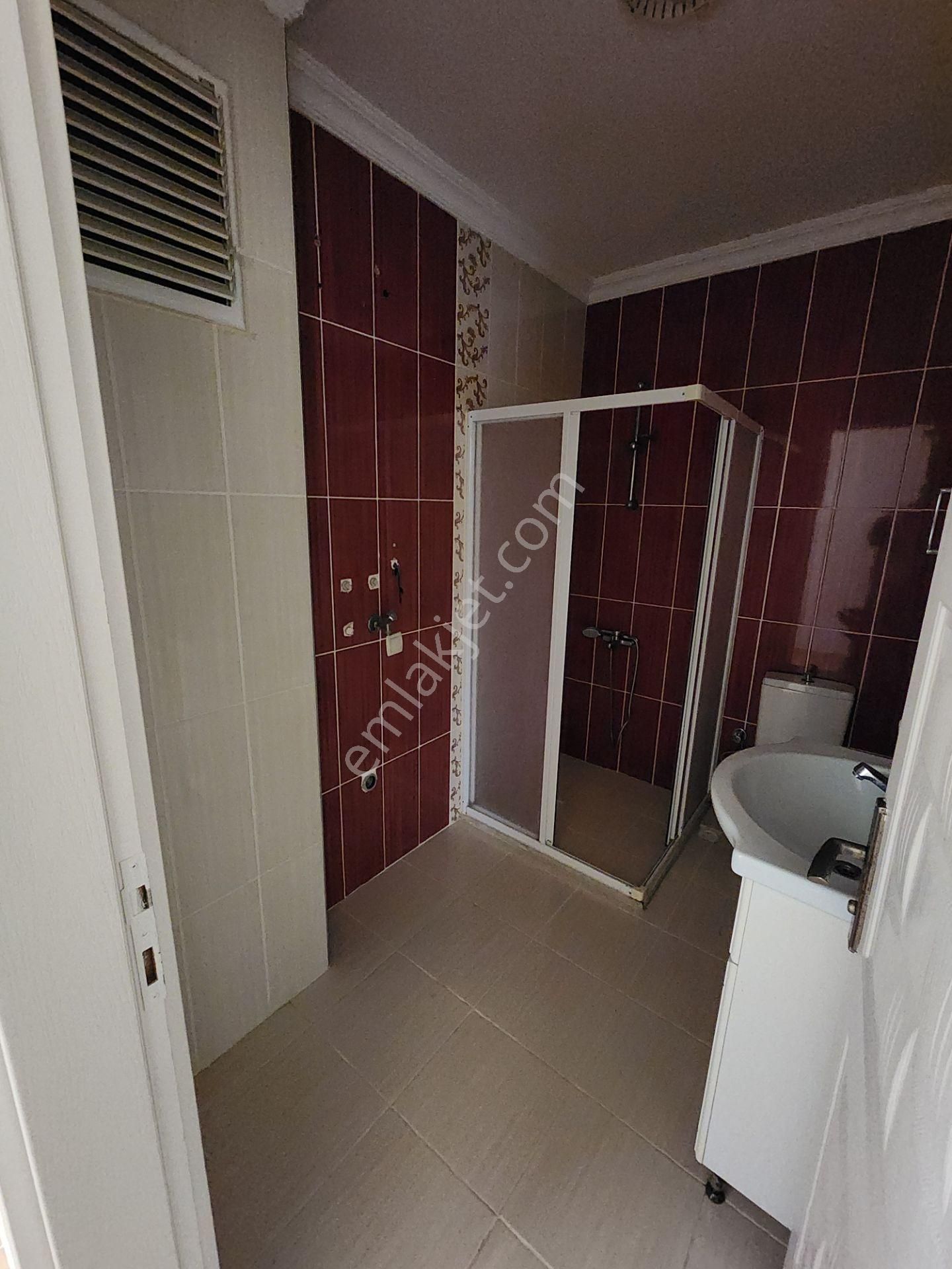 Ayvalık Sarımsaklı Da Kapalı Otoparklı Satılık Geniş 2+1 Daire - Görsel 18