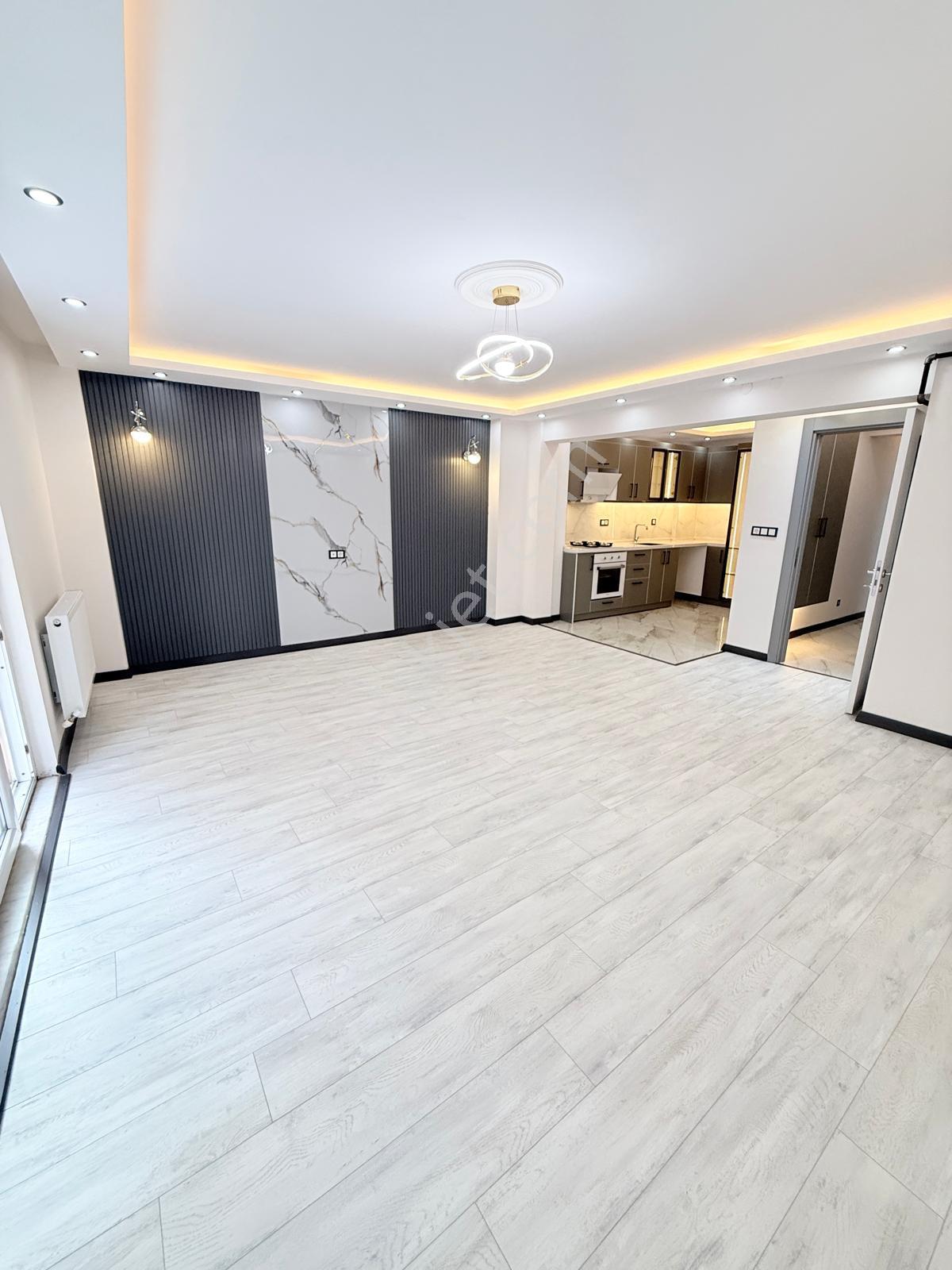 🏡peker Mahallesi 🏡 ✅3+1 135 M2 5 Katlınım 1 Katı Arakat ❇️kombi Petekli Full Tadilatlı - Görsel 3