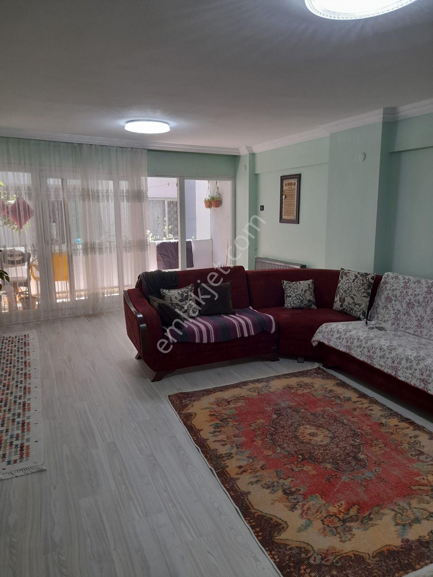 Üçyol Atilla Mahalesinde 3+1 Metroya Yürüme Mesafesin De Satılık Daire