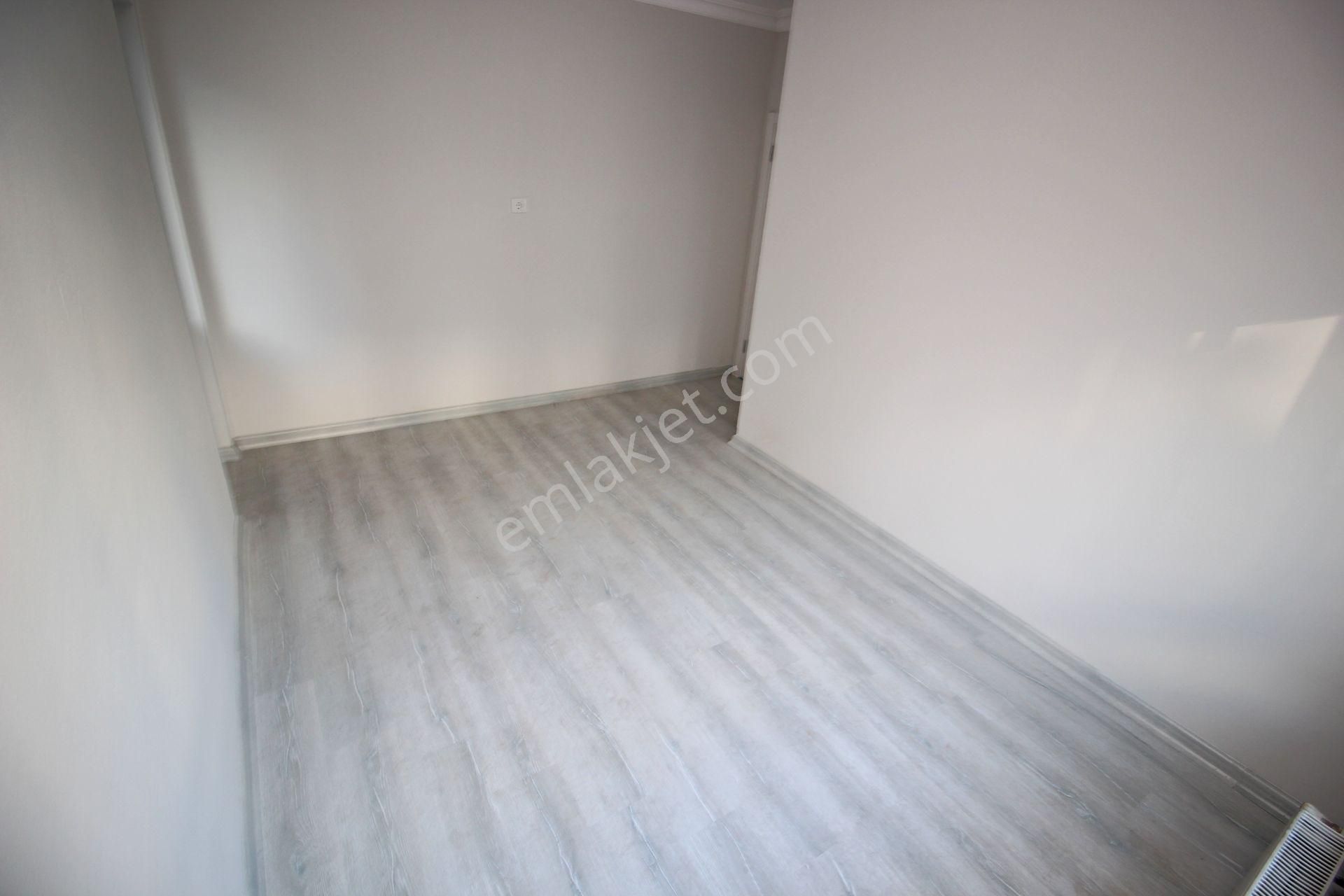 Emre Emlak'tan Piyade'de Arakat Ön Cephe Full Yapılı Satılık 3+1 Daire - Görsel 16