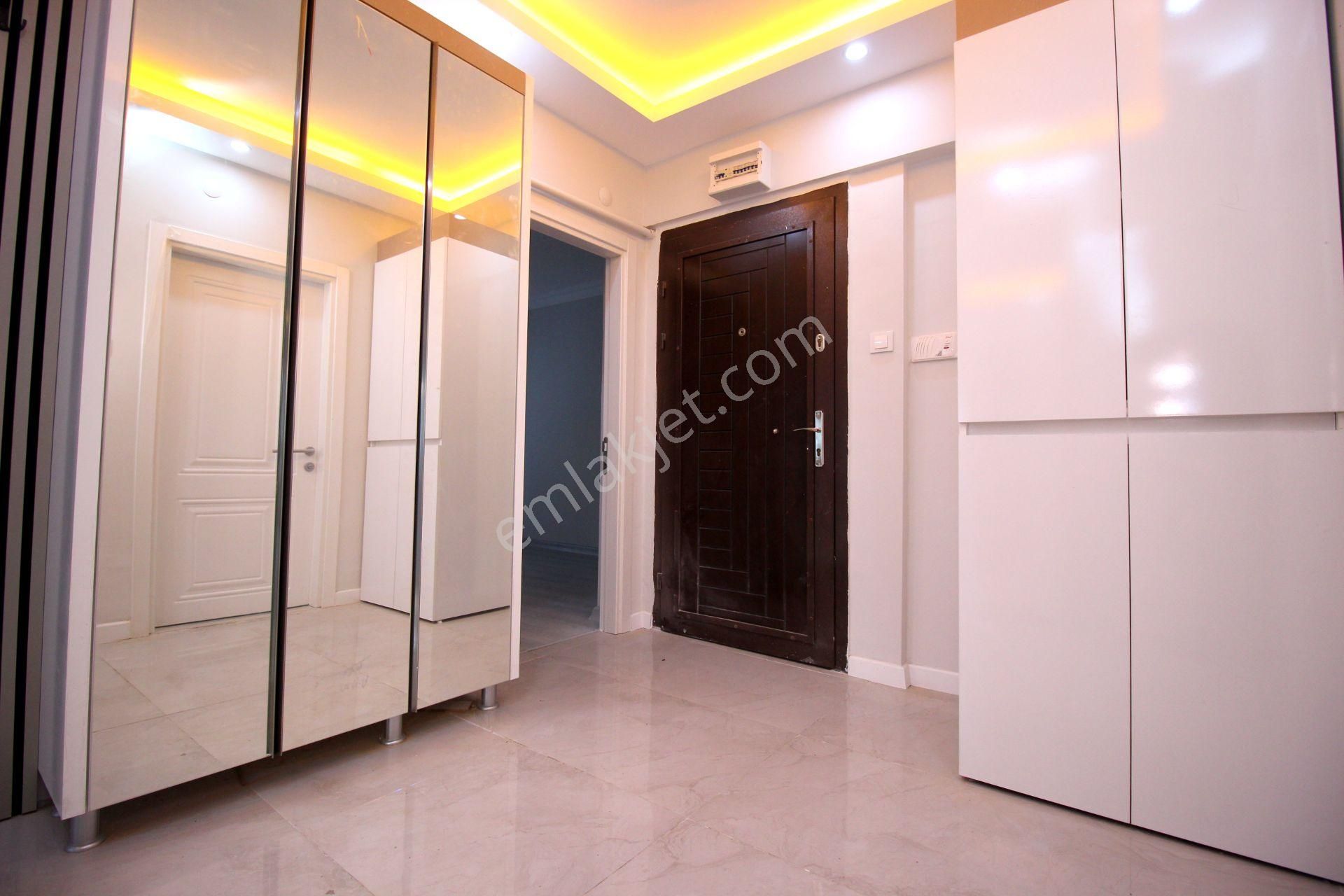 Emre Emlak'tan Piyade'de Arakat Ön Cephe Full Yapılı Satılık 3+1 Daire - Görsel 23