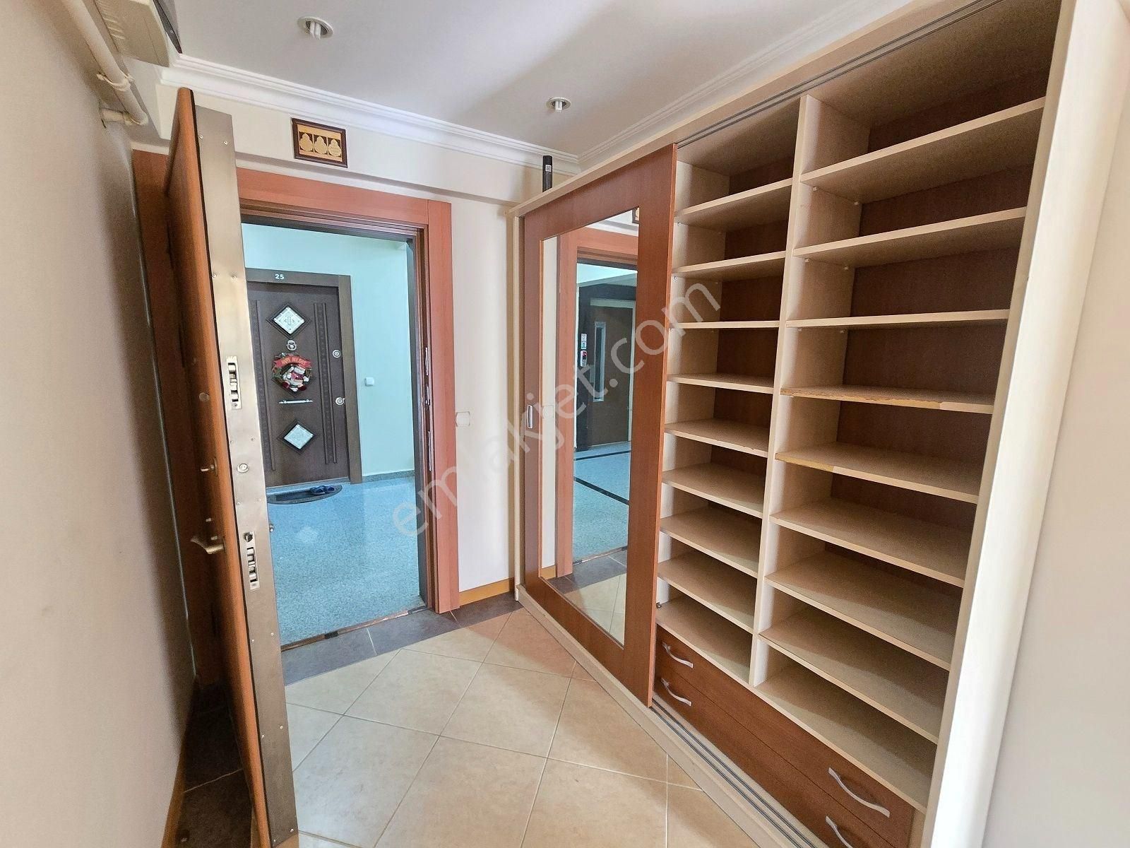 Beylikdüzü Adnan Kahveci Mah Kısa Katlı Çok Merkezi 3+1=160m2 - Görsel 13