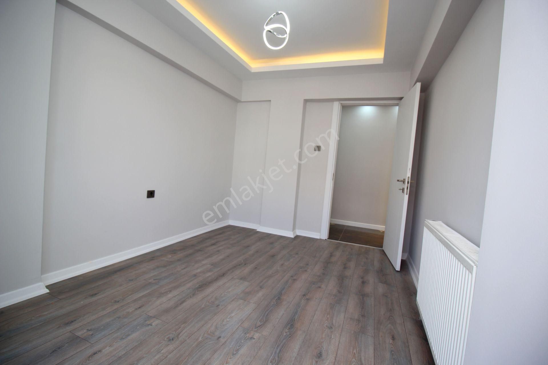 Emre Emlaktan Süvari'de Arakat Oturuma Hazır Full Yapılı 3+1 **boş** Satılık Daire - Görsel 14