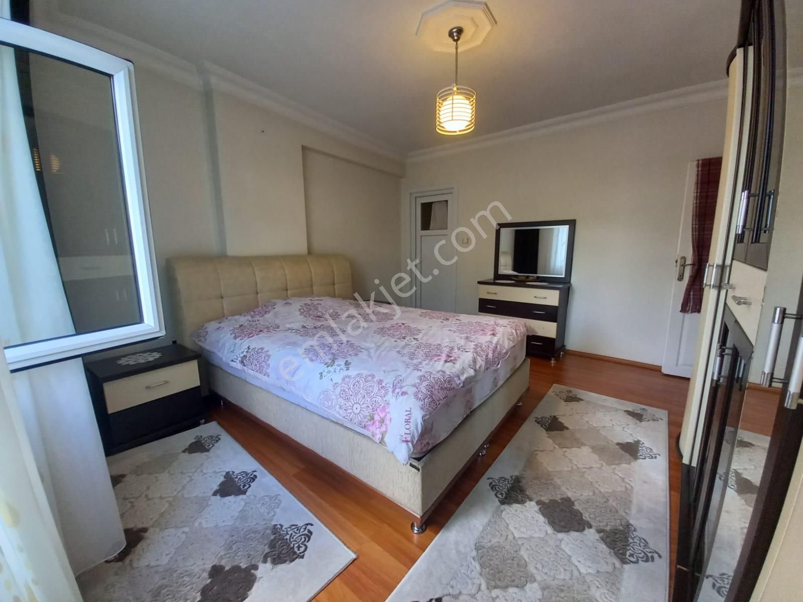 Bahçelievler Soğanlı Ticaret Lisesi Yakını 16 Yıllık 3+1 125 M2 Ebeveyn Banyolu 1.kat Satılık Daire - Görsel 11