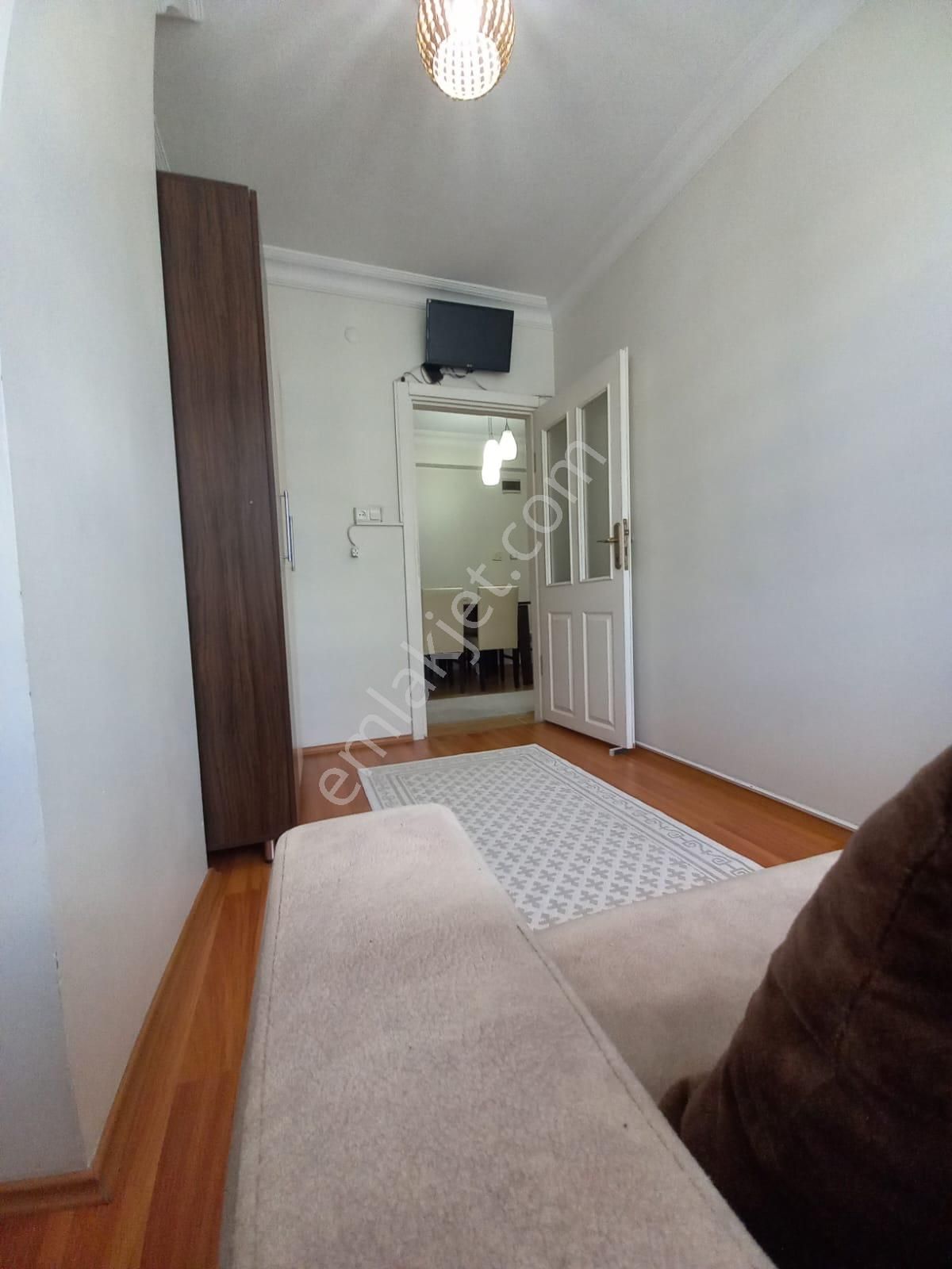 Bahçelievler Soğanlı Ticaret Lisesi Yakını 16 Yıllık 3+1 125 M2 Ebeveyn Banyolu 1.kat Satılık Daire - Görsel 13