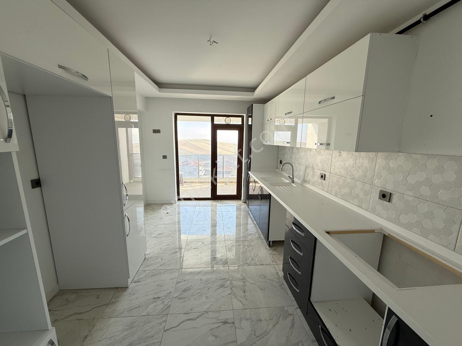 Gökçe Emlak'tan Kiralık Full Yapılı Önü Açık 4+1 10.kat 185m² - Görsel 8