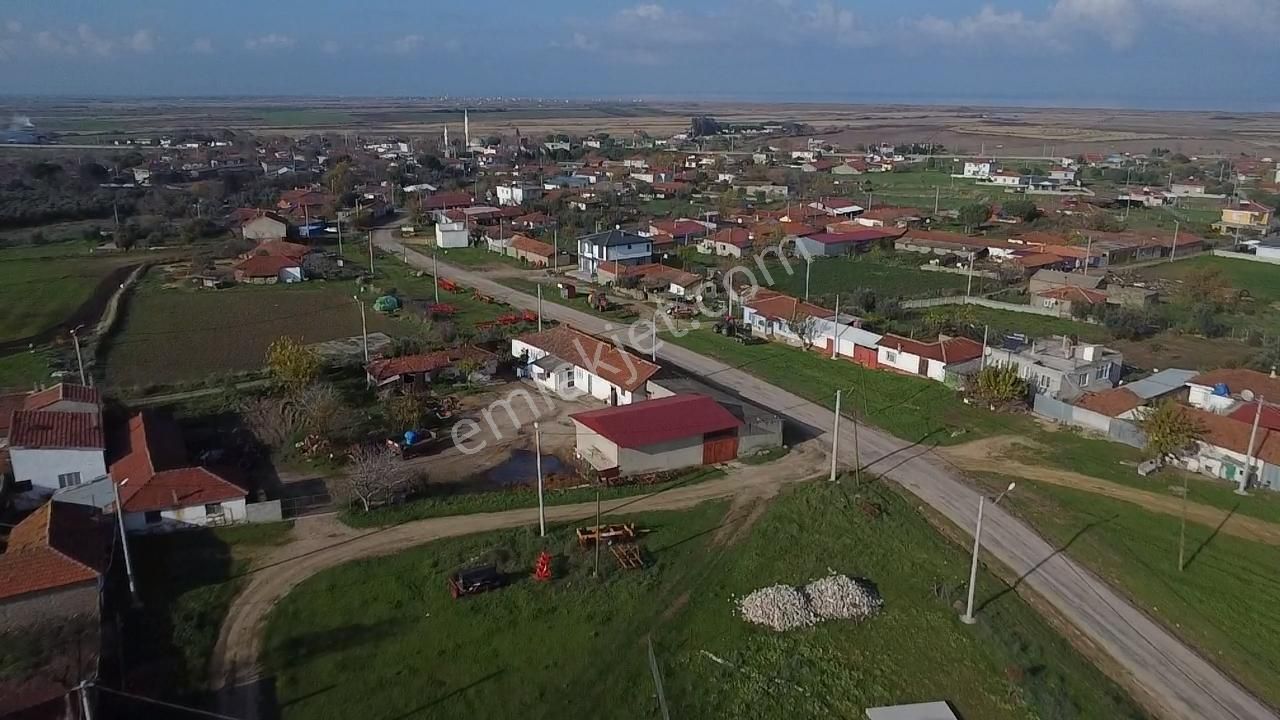 Biga Güvemalan Satılık Arsa 3757 M2 Ve Ev - Görsel 3