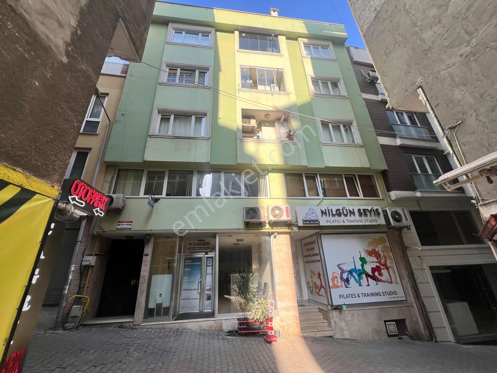 Meydanda İçi Yapılı Asansörlü 3+1 Satılık Daire - Görsel 17