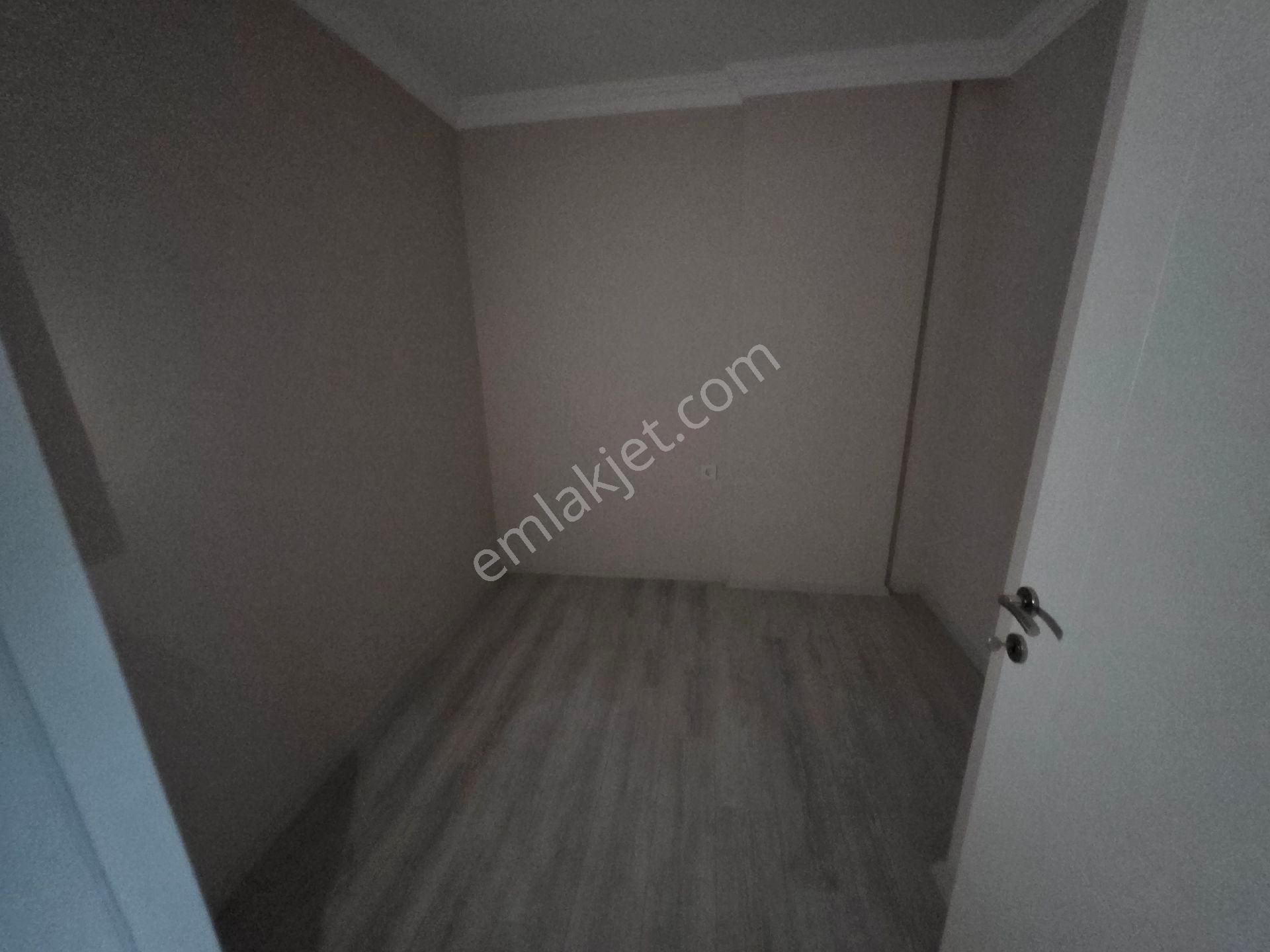 Mumcular Ana Cadde Üzeri Kiralık - Görsel 8