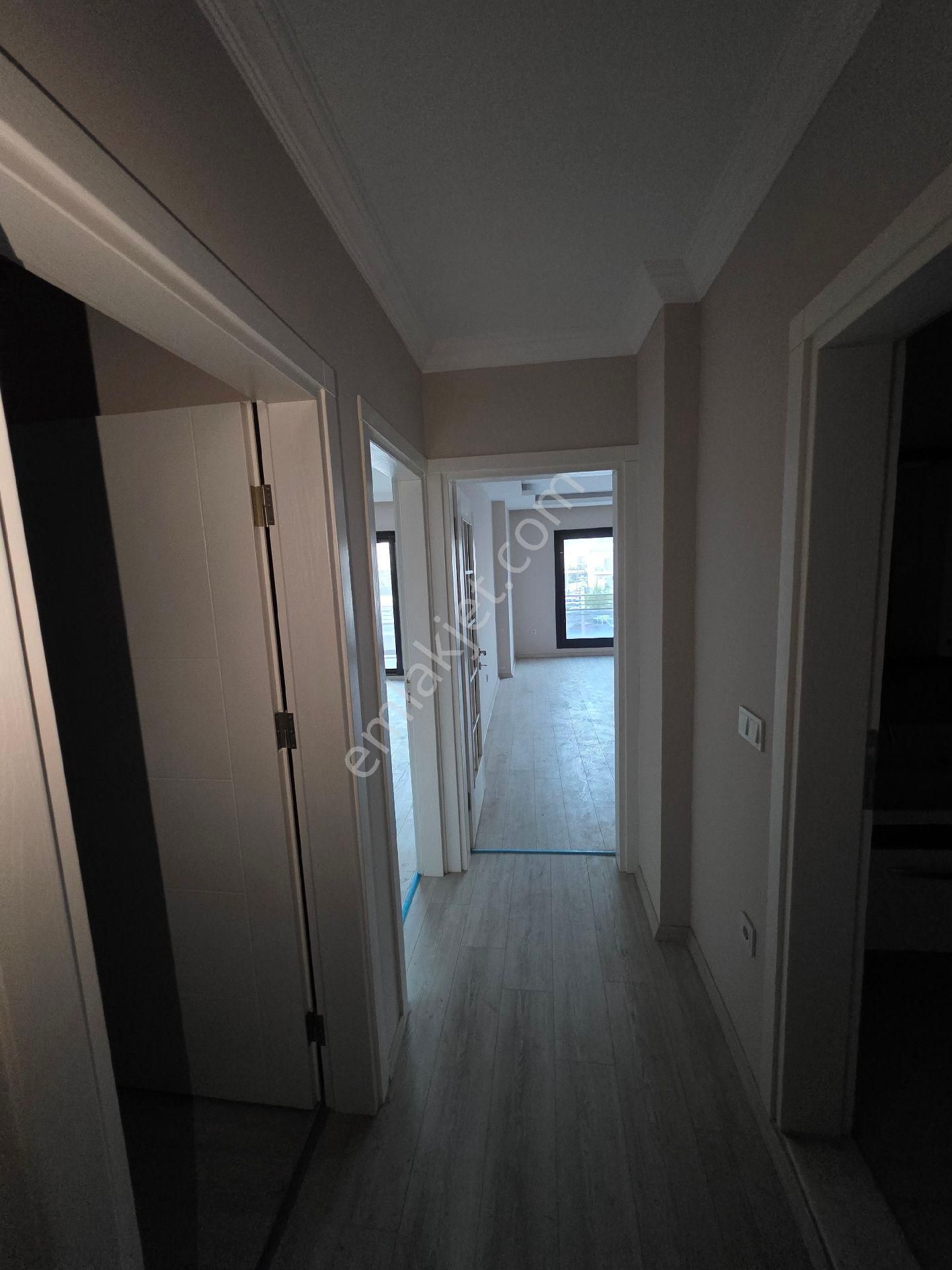 Mumcular Ana Cadde Üzeri Kiralık - Görsel 4