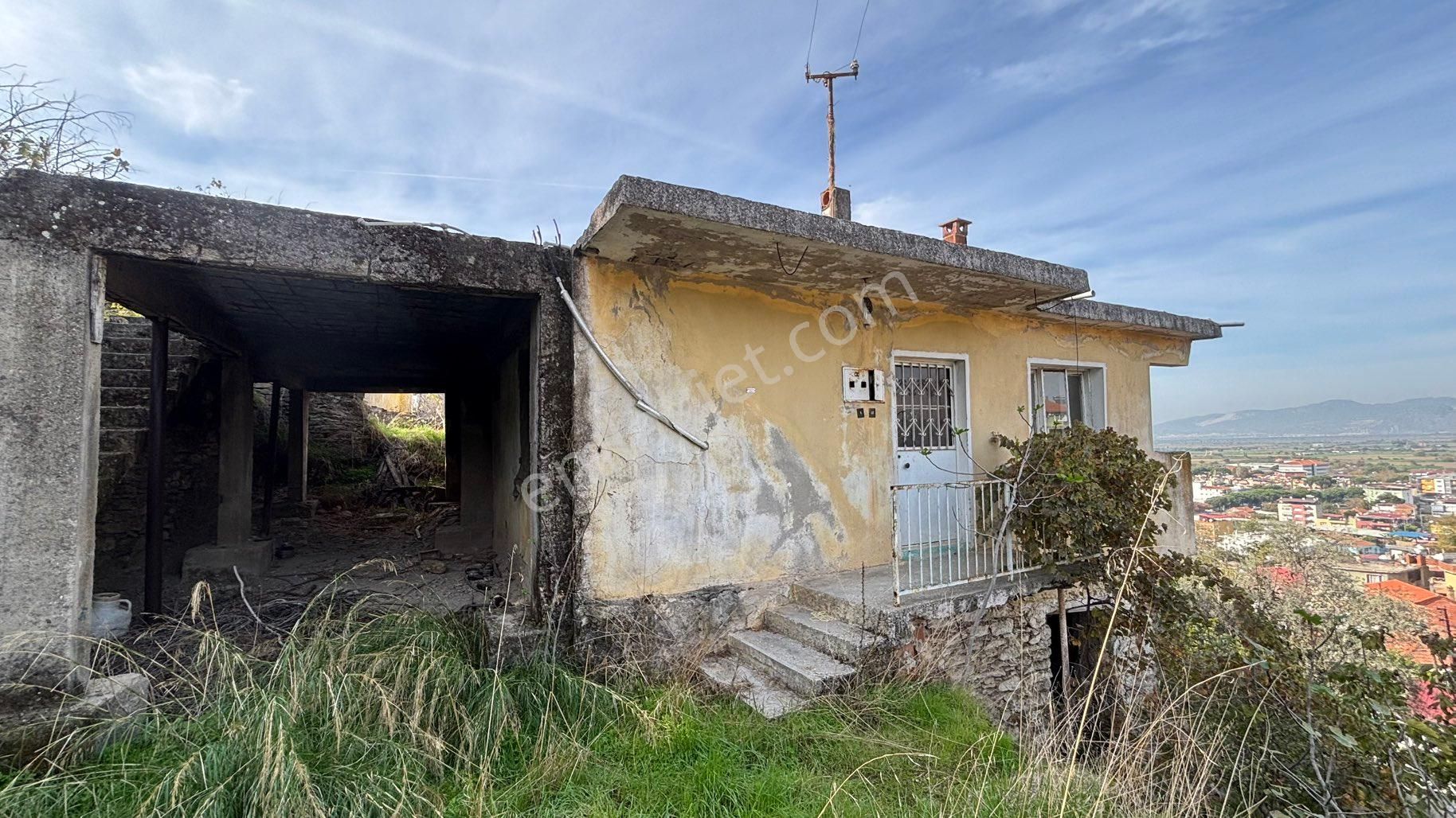 Bağarası’nda Bahçeli Harika Manzaralı Müstakil Ev - Görsel 8