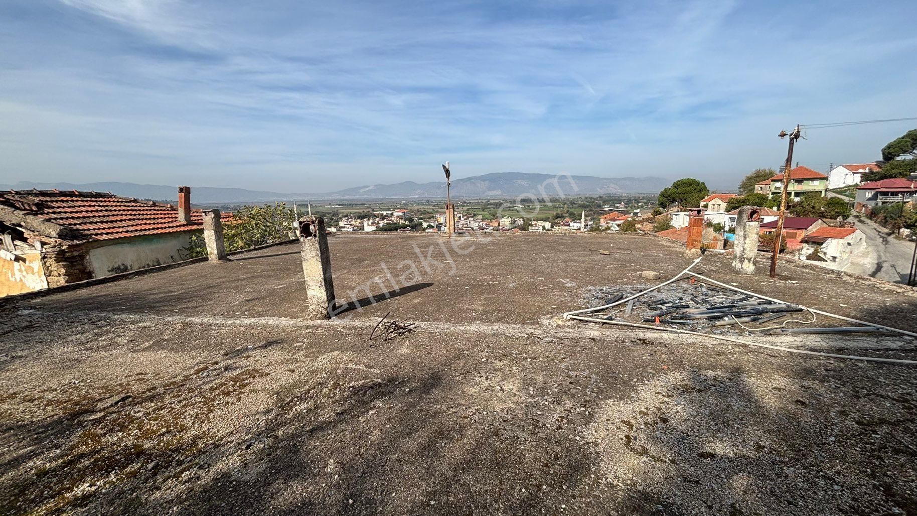 Bağarası’nda Bahçeli Harika Manzaralı Müstakil Ev - Görsel 10