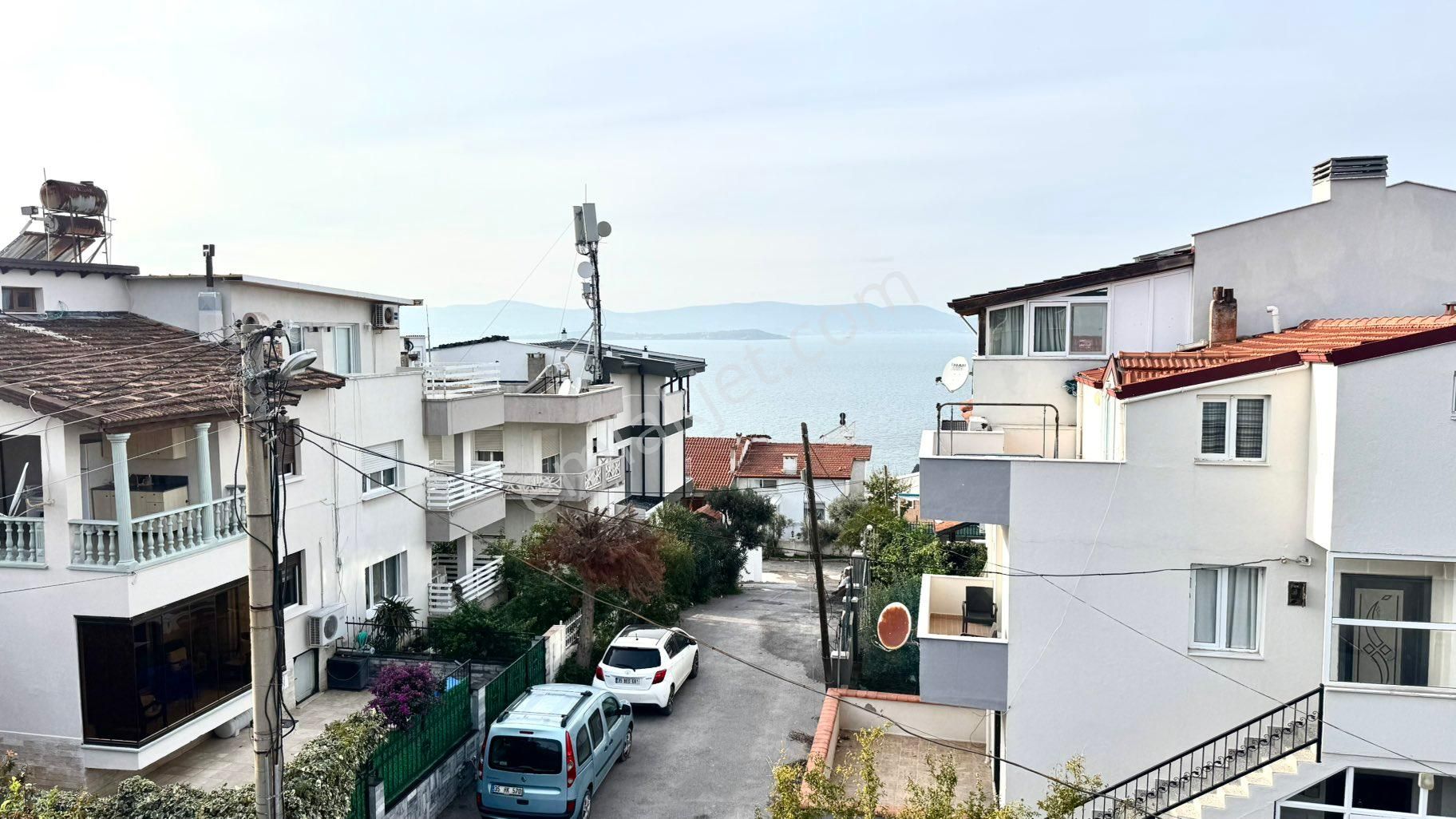 Urla Zeytinalanı’nda Deniz Manzaralı Teraslı Satılık Villa - Görsel 33