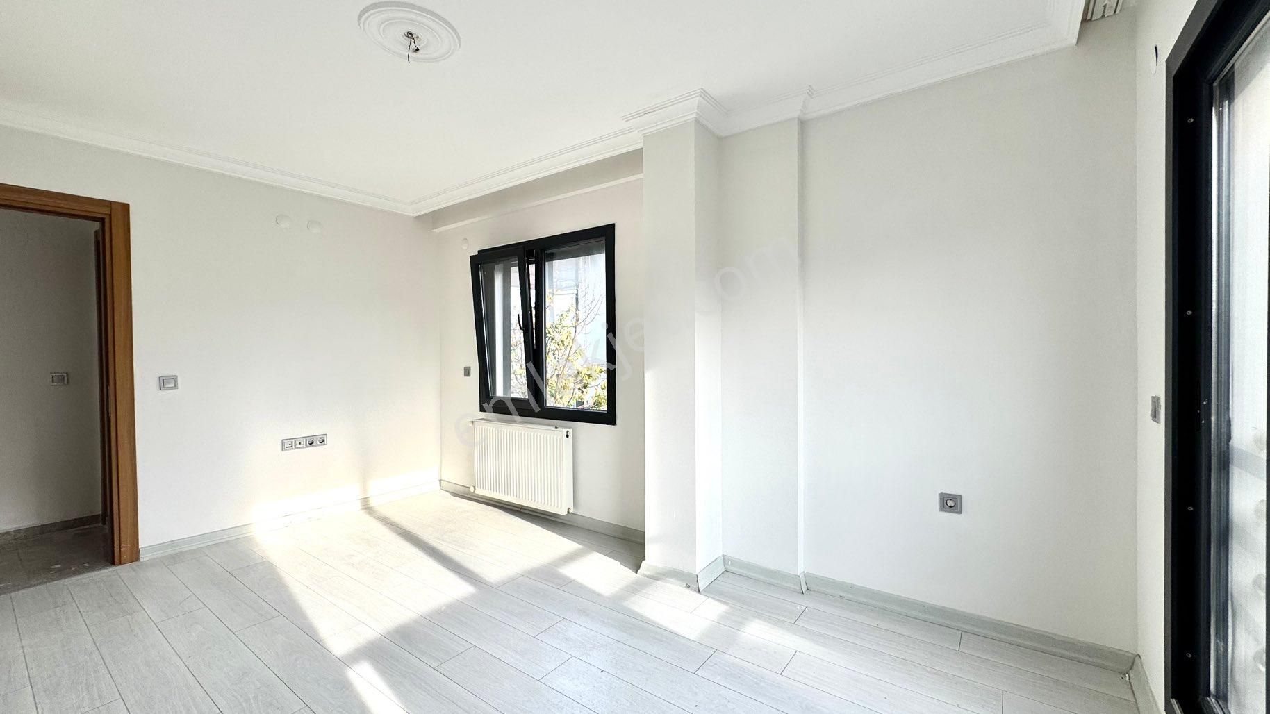 Urla Zeytinalanı’nda Deniz Manzaralı Teraslı Satılık Villa - Görsel 15