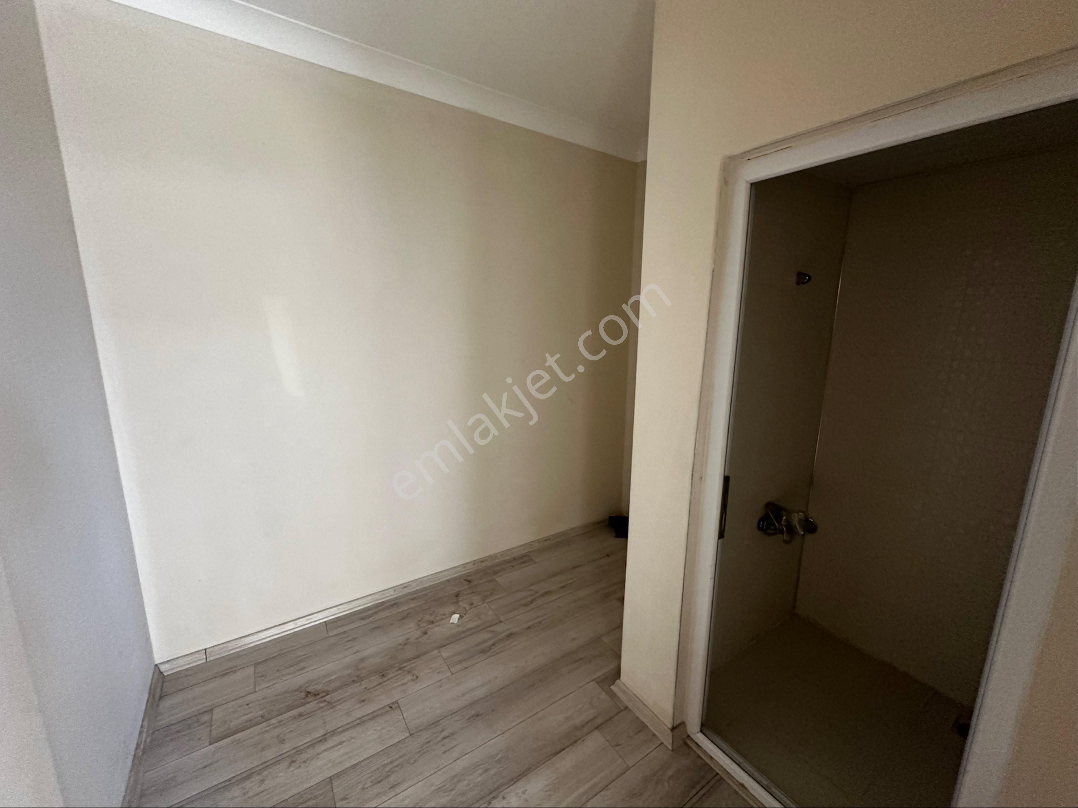 Kırmızı Gayrimenkulden Haliliye Karşıyaka Mahallesinde Kiralık 3+1 Park Cepheli Daire - Görsel 15