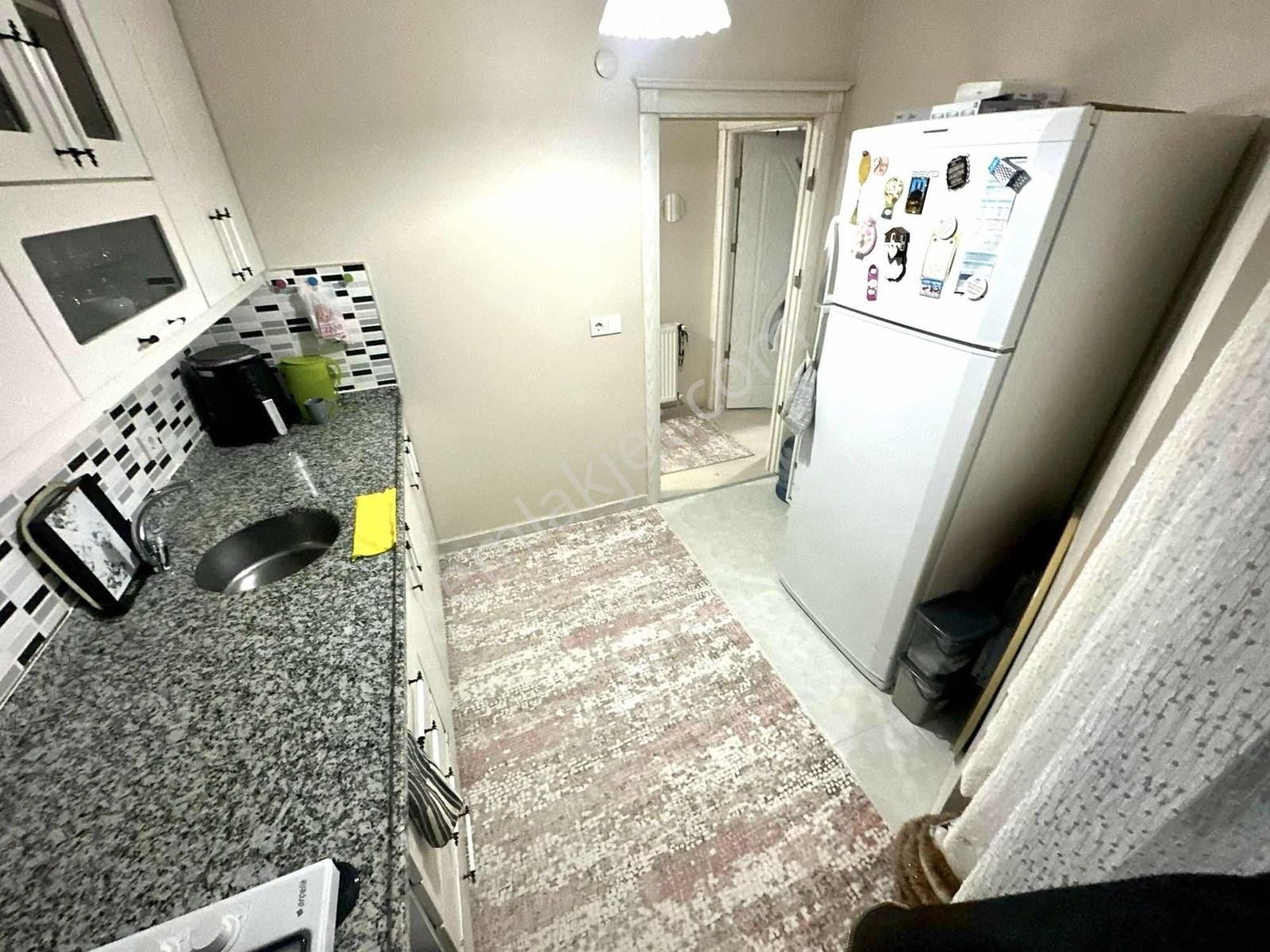 Pusula İnşaatan Esentepe Mah. Parka Cephe Balkonlu 1. Kat Daire - Görsel 3