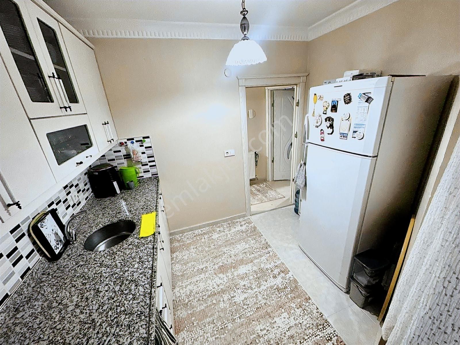 Pusula İnşaatan Esentepe Mah. Parka Cephe Balkonlu 1. Kat Daire - Görsel 2