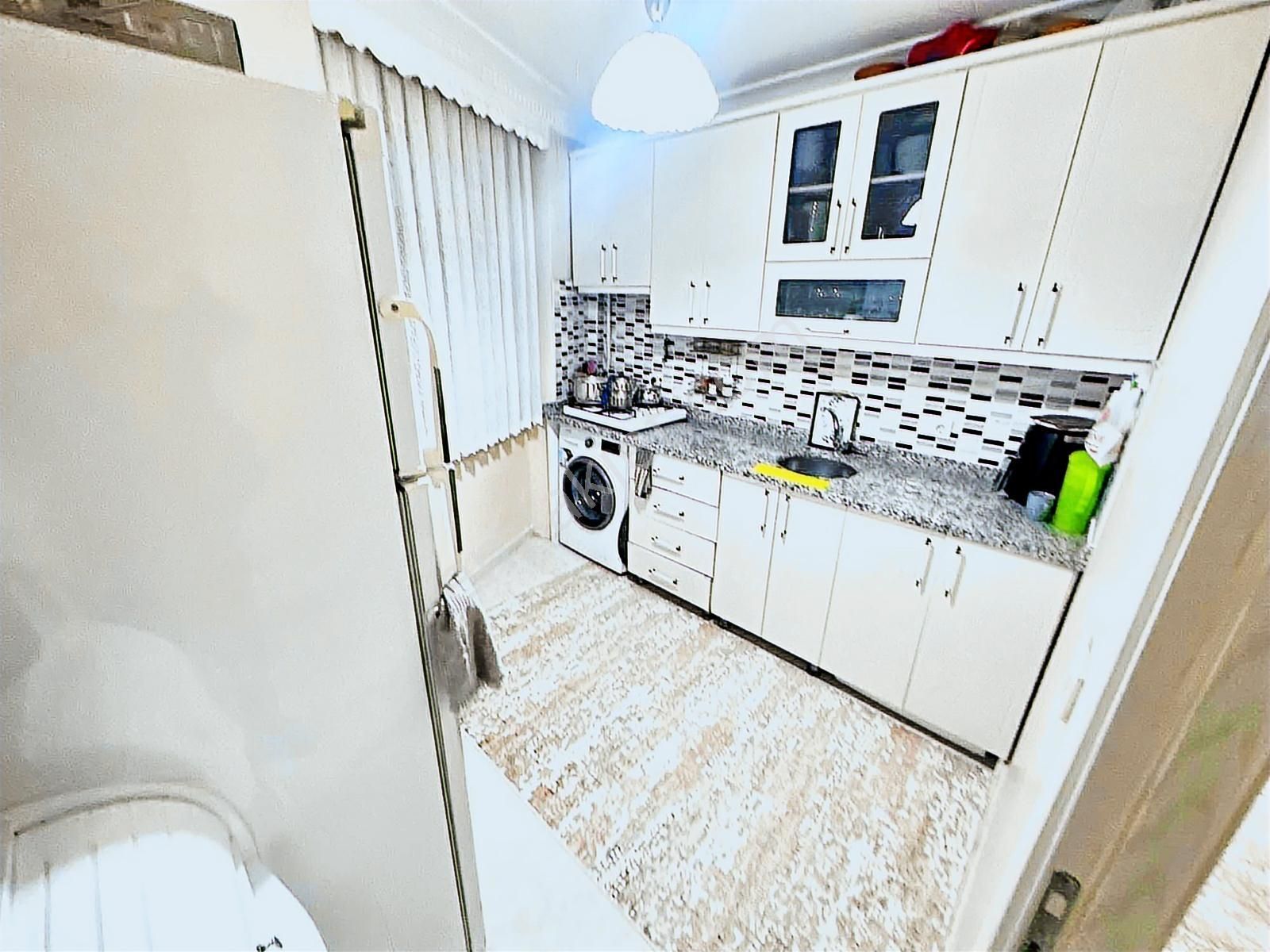 Pusula İnşaatan Esentepe Mah. Parka Cephe Balkonlu 1. Kat Daire - Görsel 25