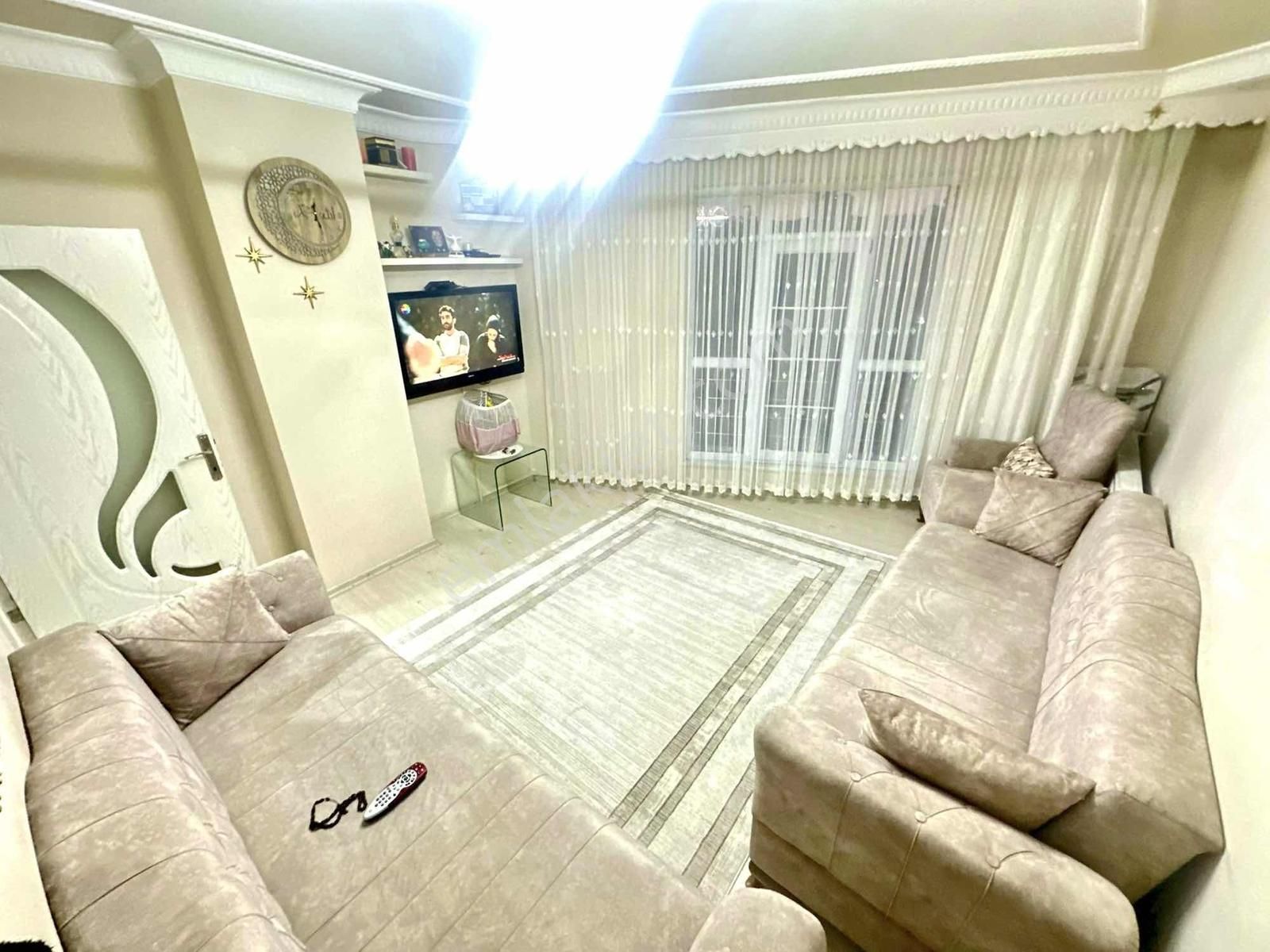 Pusula İnşaatan Esentepe Mah. Parka Cephe Balkonlu 1. Kat Daire