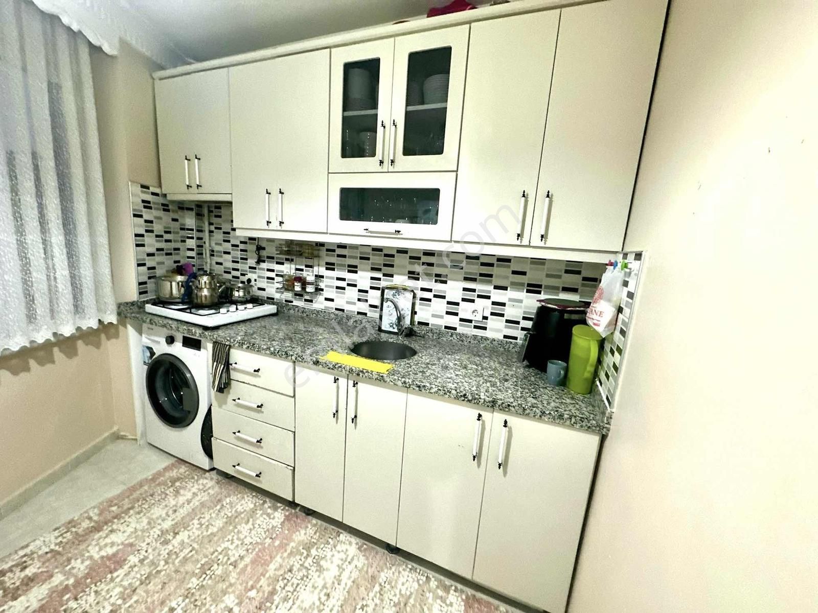 Pusula İnşaatan Esentepe Mah. Parka Cephe Balkonlu 1. Kat Daire - Görsel 23