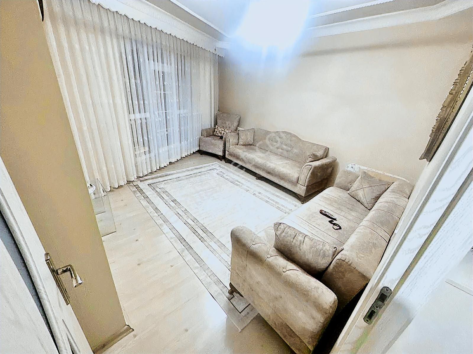 Pusula İnşaatan Esentepe Mah. Parka Cephe Balkonlu 1. Kat Daire - Görsel 28