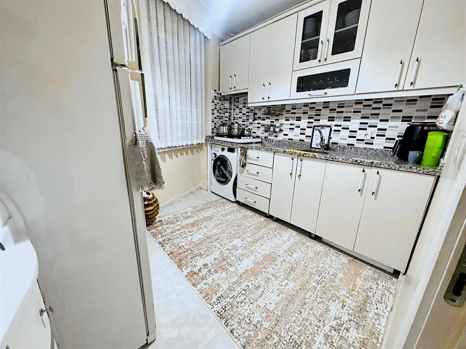 Pusula İnşaatan Esentepe Mah. Parka Cephe Balkonlu 1. Kat Daire - Görsel 19