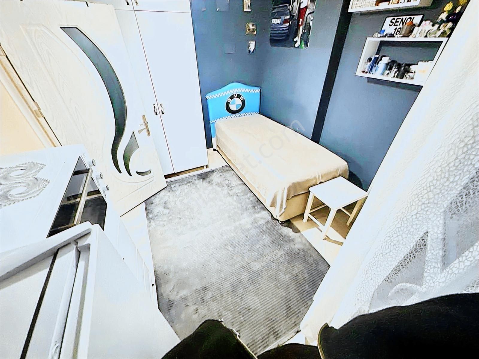 Pusula İnşaatan Esentepe Mah. Parka Cephe Balkonlu 1. Kat Daire - Görsel 32