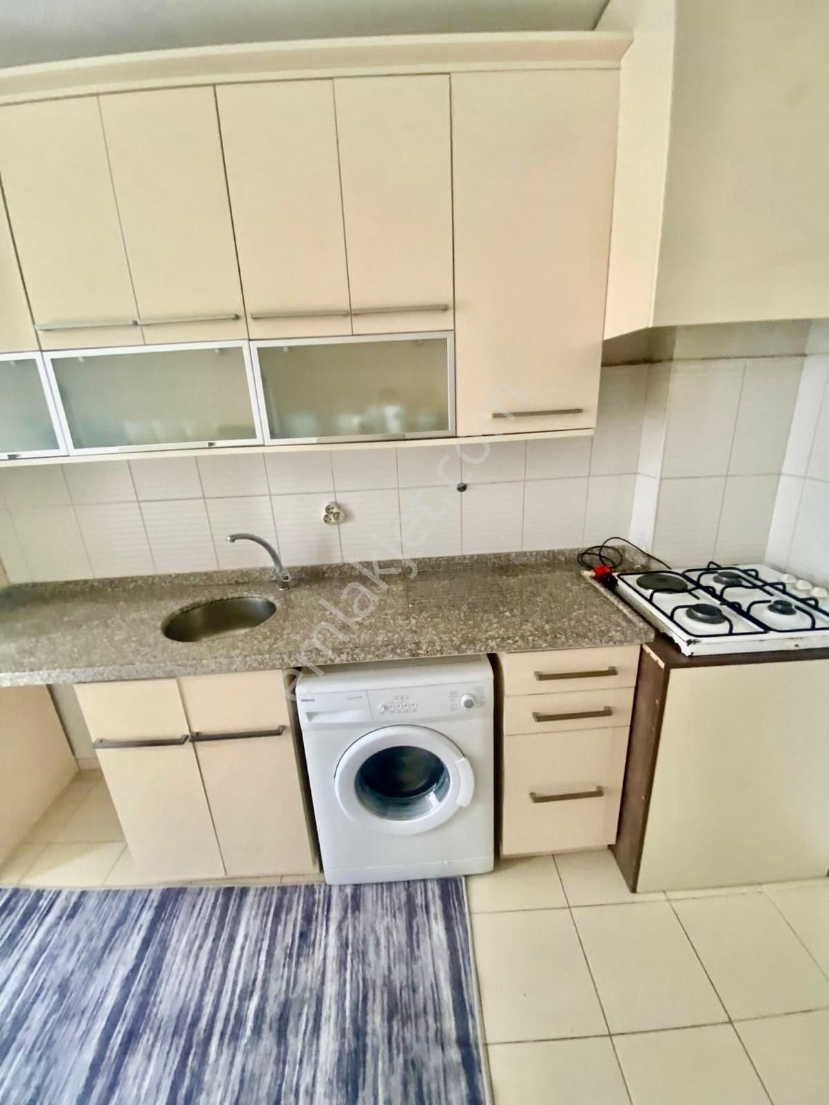 Beyaz Evler Mahallesi Eşyalı Daire Geniş Oturumlu Balkonlu 2+1 - Görsel 8