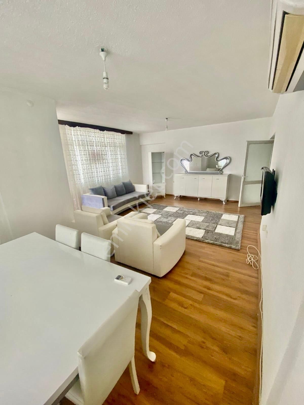 Beyaz Evler Mahallesi Eşyalı Daire Geniş Oturumlu Balkonlu 2+1 - Görsel 14