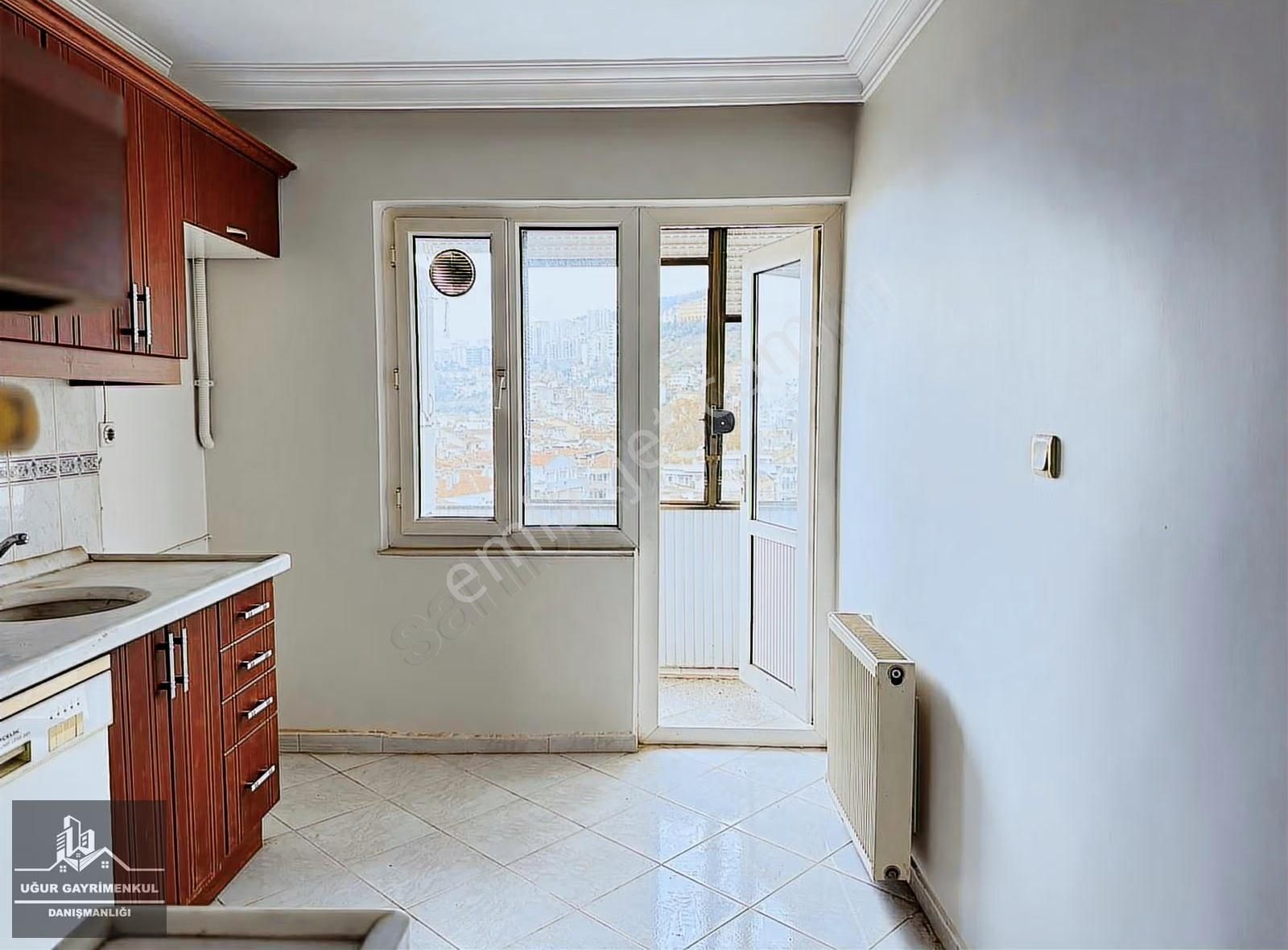 Uğur Gayrimenkul'den Kayhan'da Şehir Ve Deniz Manzaralı Daire - Görsel 2