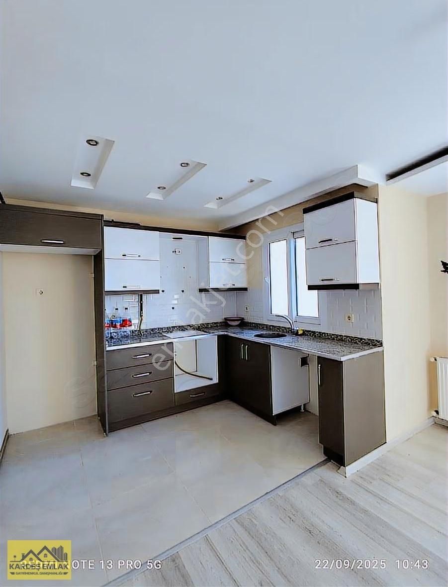 Kardeş Emlak'tan Gültepe Mh'de Satılık 3+1 Açık Mutfak - Görsel 21